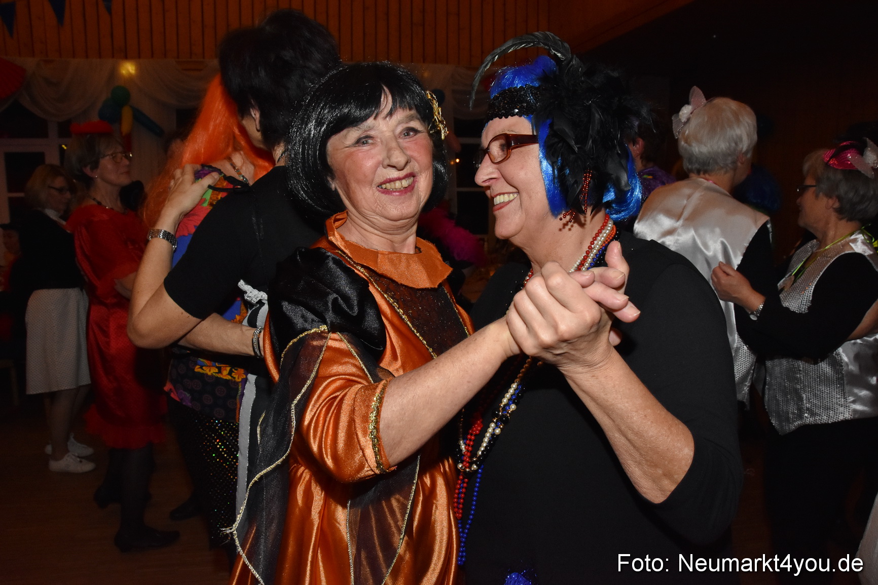 Weiberfasching Neumarkt 2018 0116