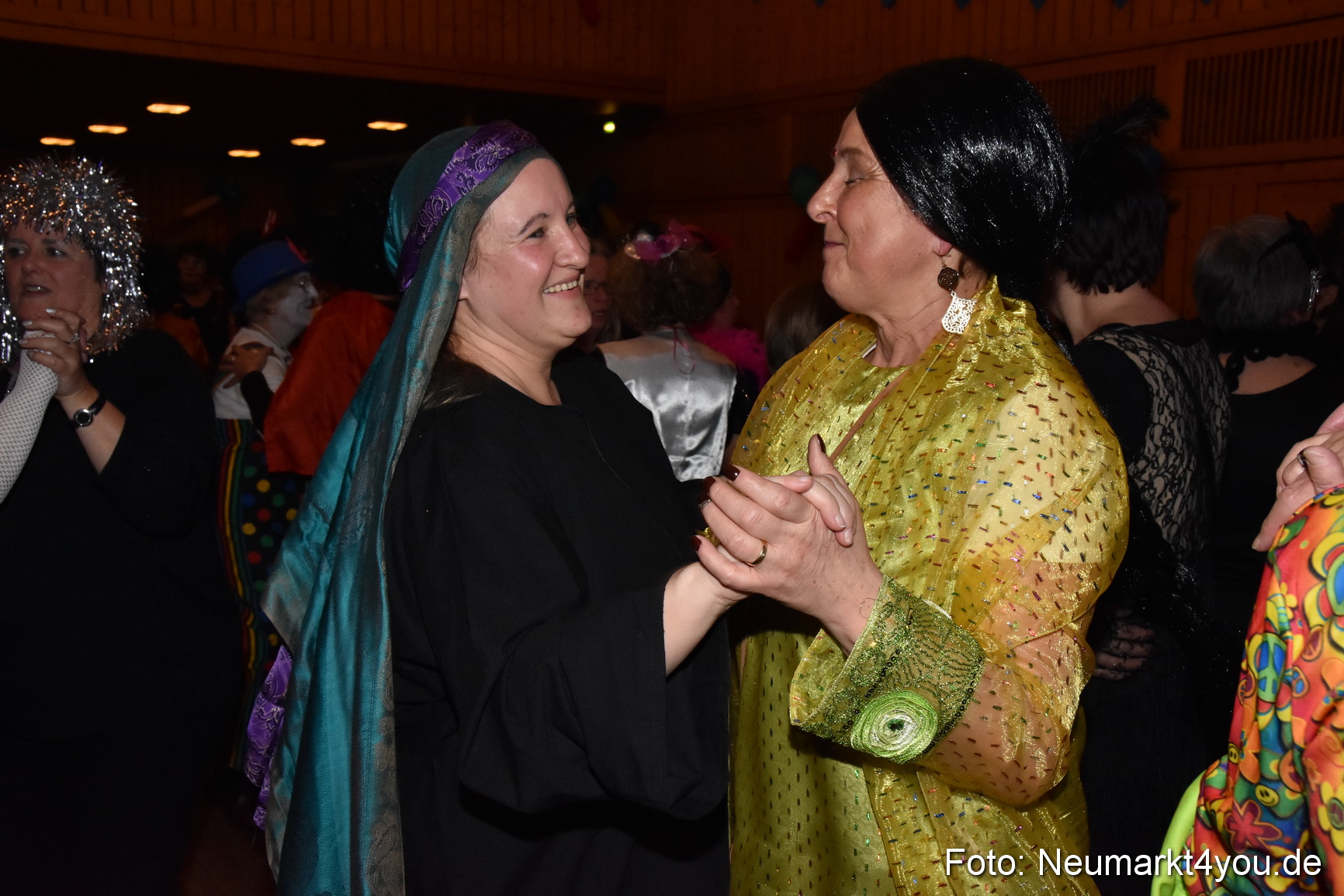 Weiberfasching Neumarkt 2018 0124