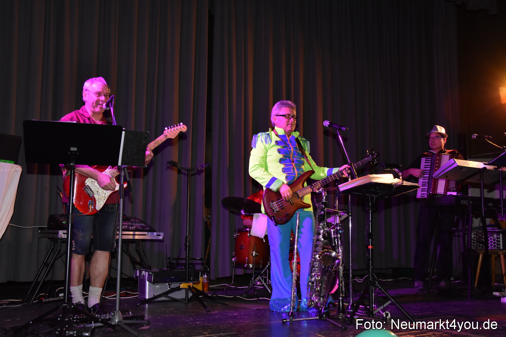 Weiberfasching Neumarkt 2018 0125