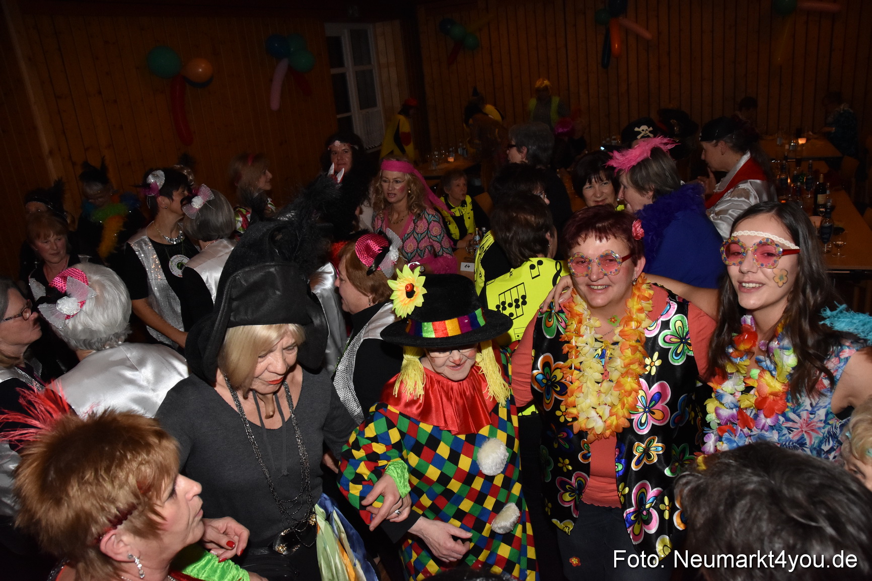 Weiberfasching Neumarkt 2018 0131