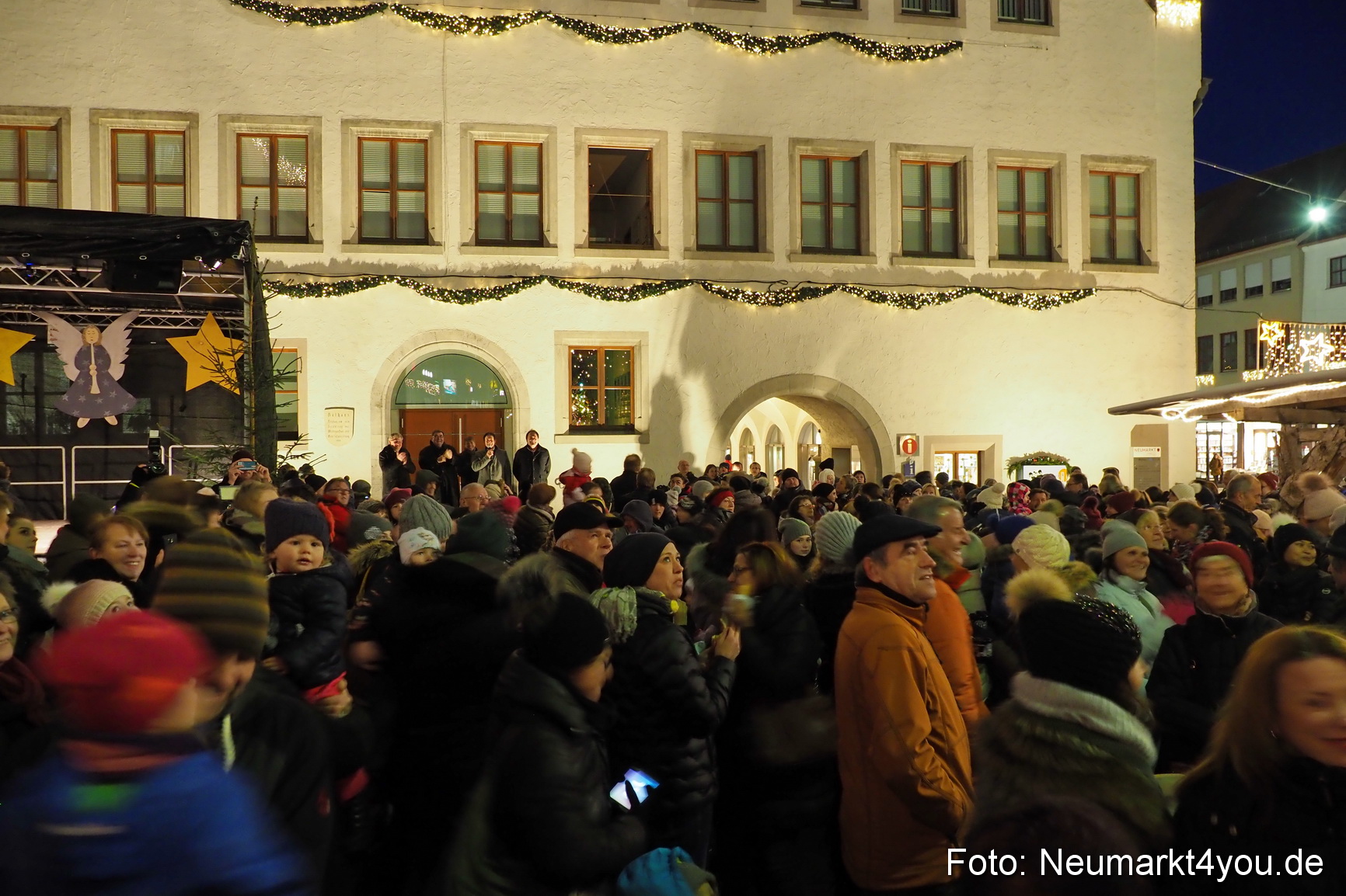 Weihnachtsmarkt Neumarkt 2018 0008