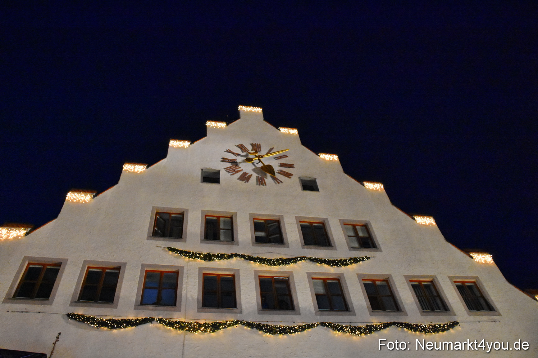 Weihnachtsmarkt Neumarkt 2018 0011