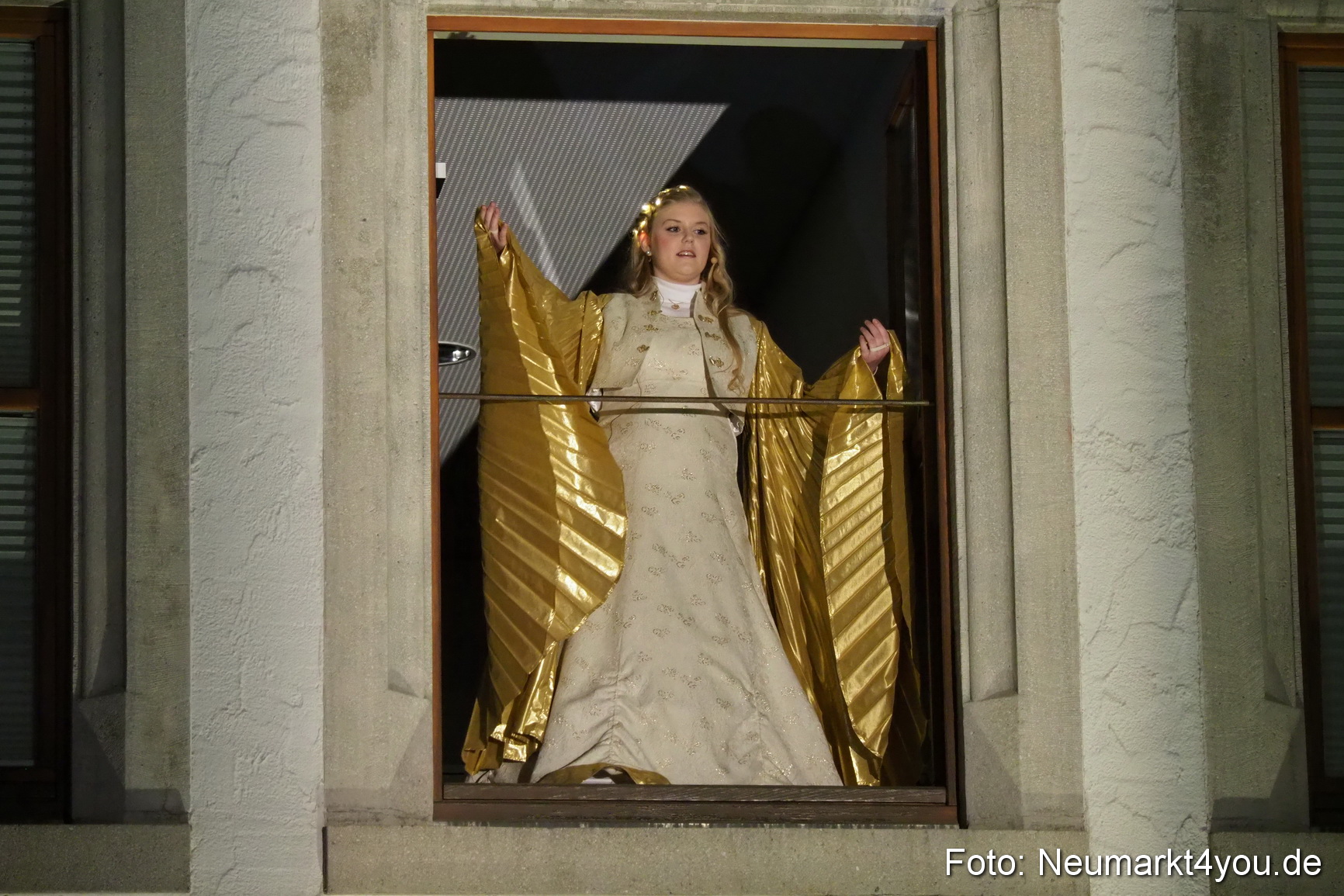 Weihnachtsmarkt Neumarkt 2018 0019