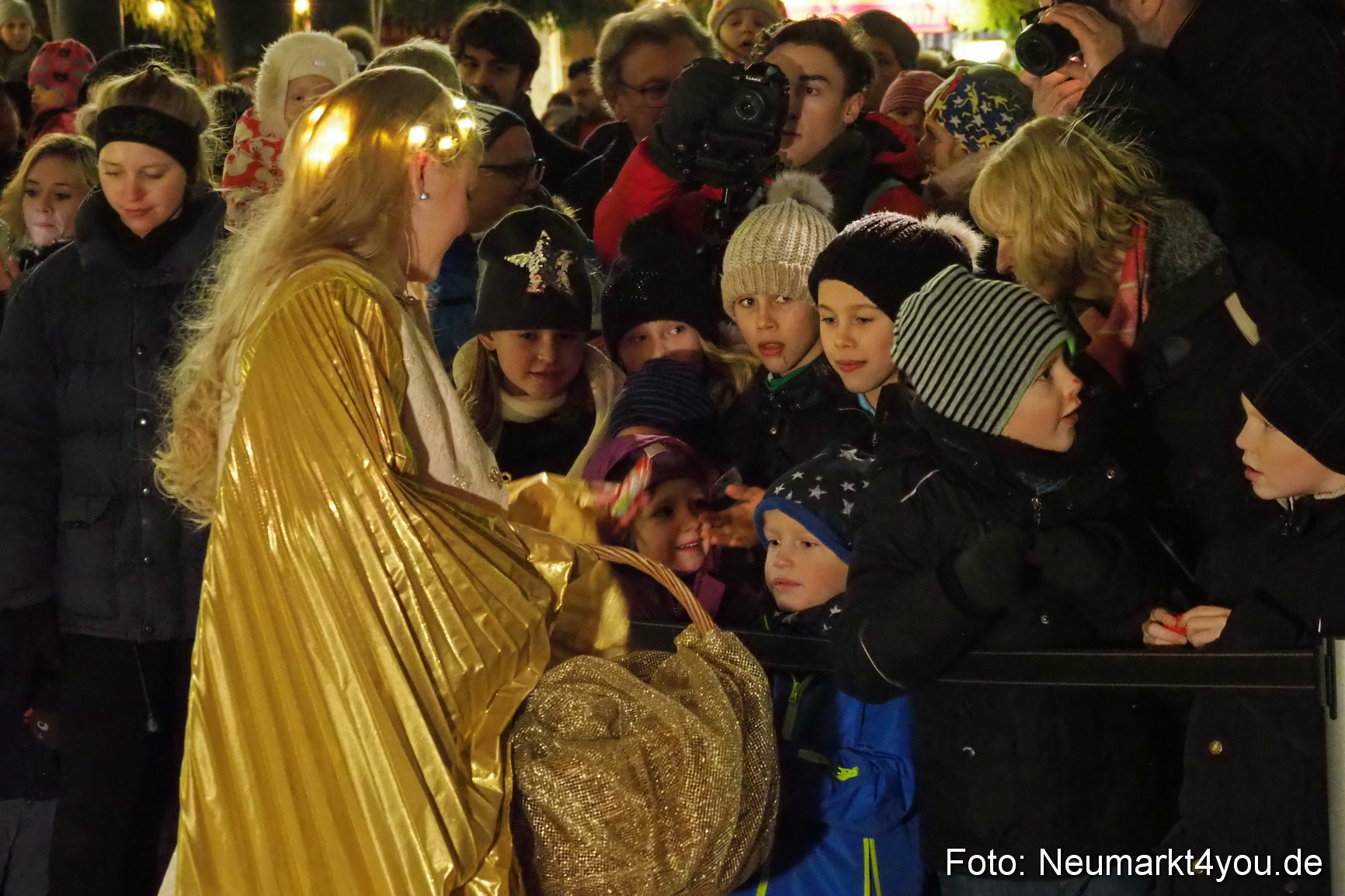 Weihnachtsmarkt Neumarkt 2018 0032