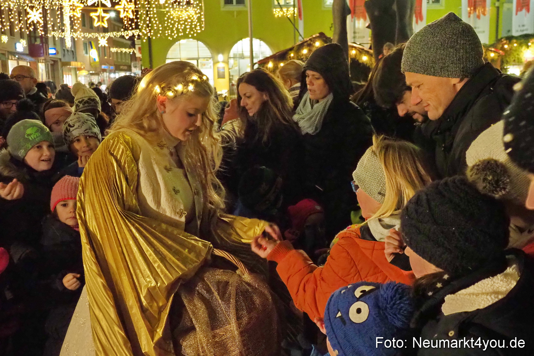 Weihnachtsmarkt Neumarkt 2018 0035