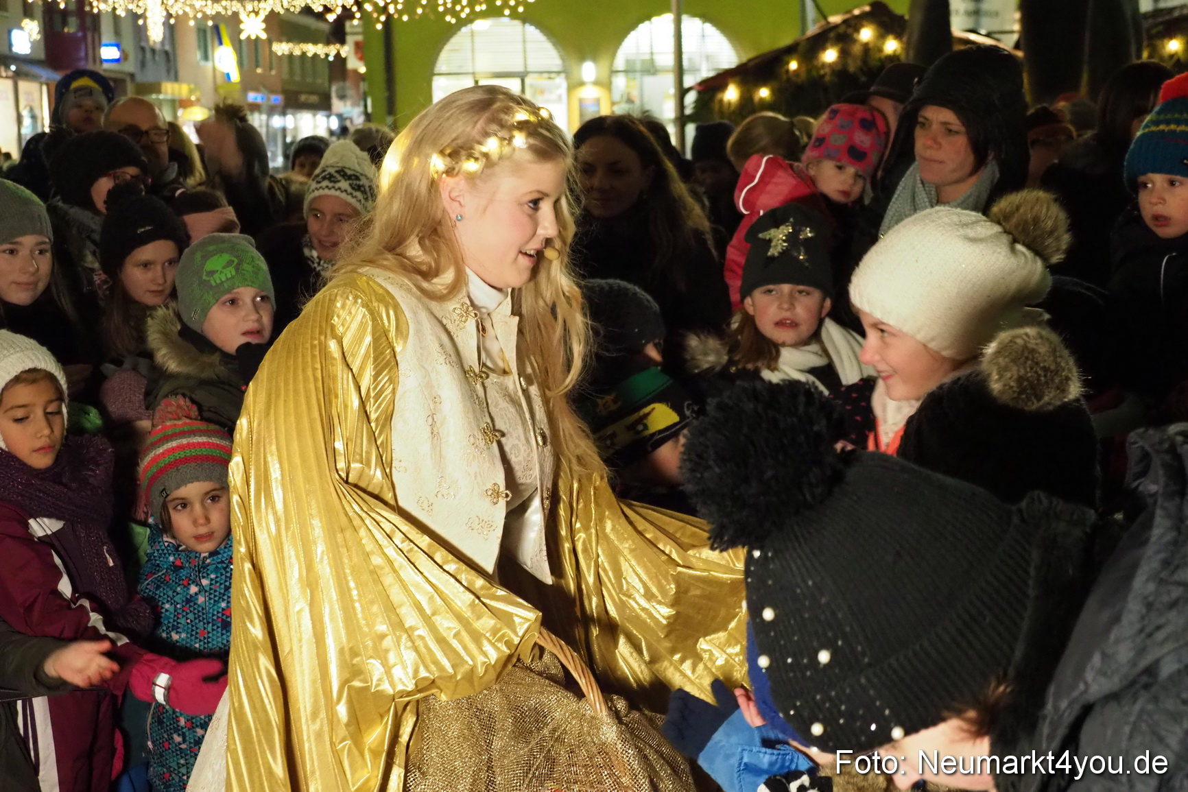 Weihnachtsmarkt Neumarkt 2018 0038