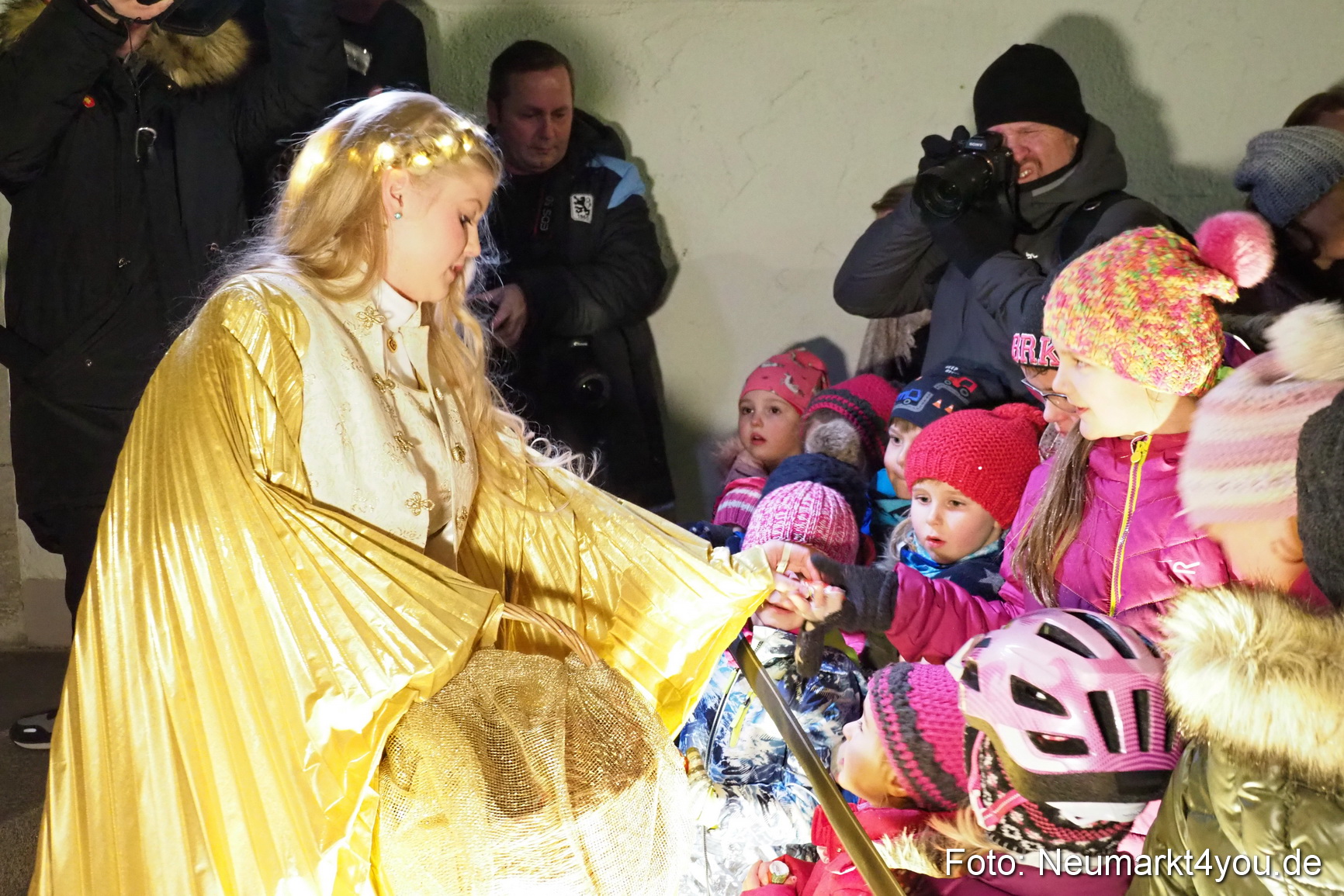 Weihnachtsmarkt Neumarkt 2018 0040