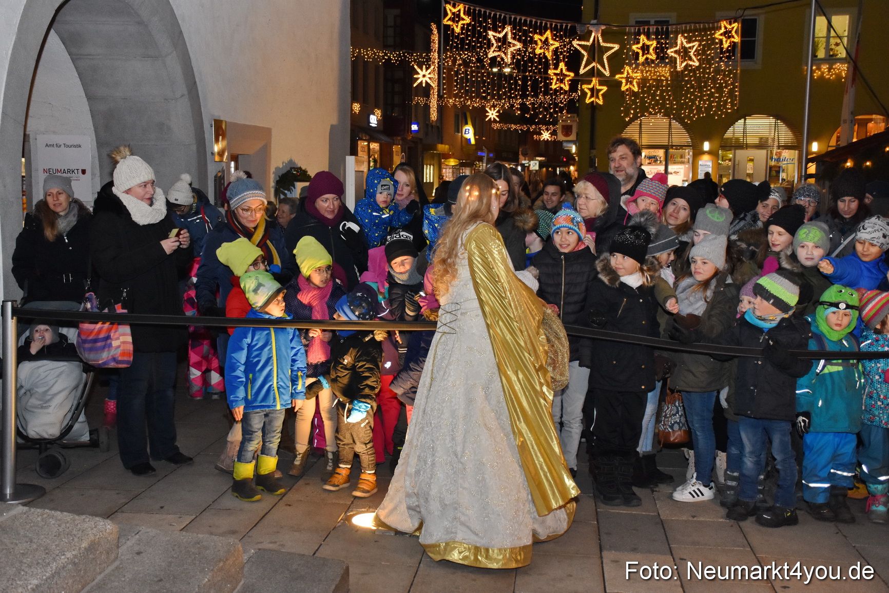 Weihnachtsmarkt Neumarkt 2018 0041