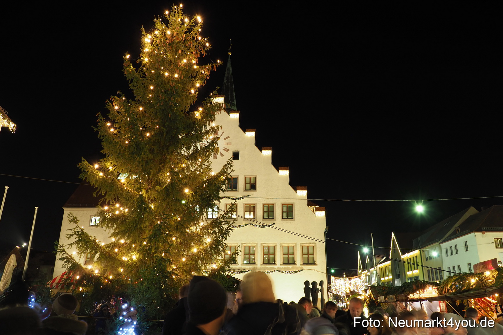 Weihnachtsmarkt Neumarkt 2018 0082
