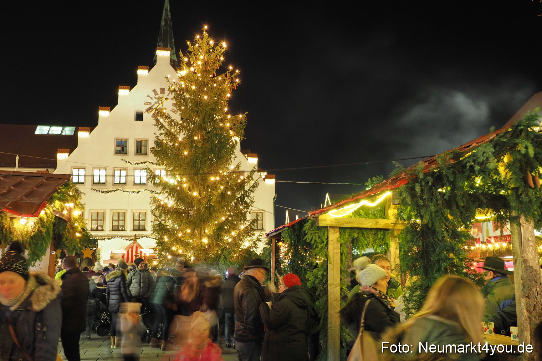 Weihnachtsmarkt Neumarkt 2018 0083