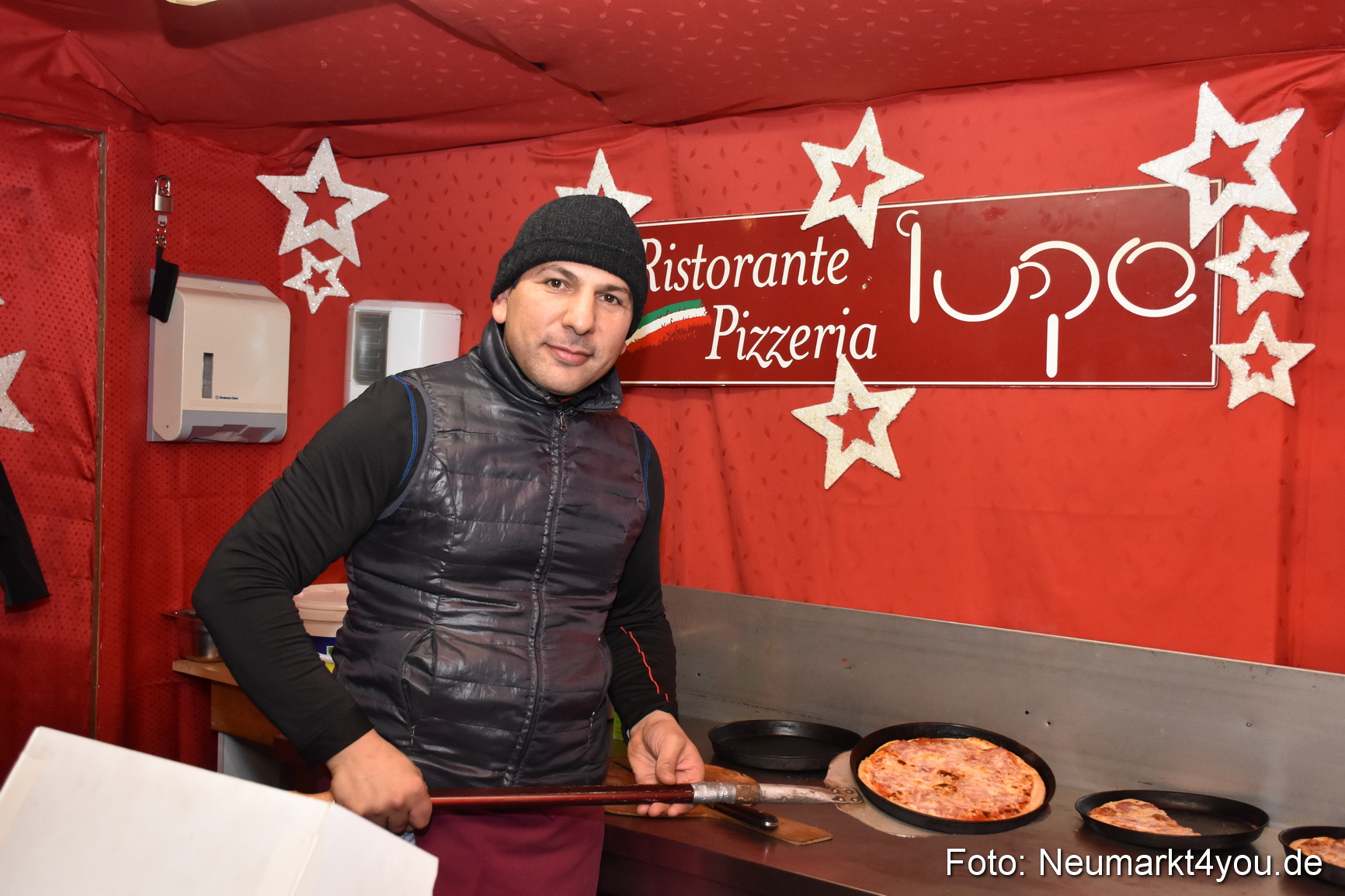 Weihnachtsmarkt Neumarkt 2018 0106