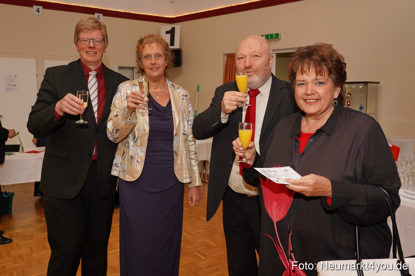 42 Herbstball Blau Silber 2019 0003