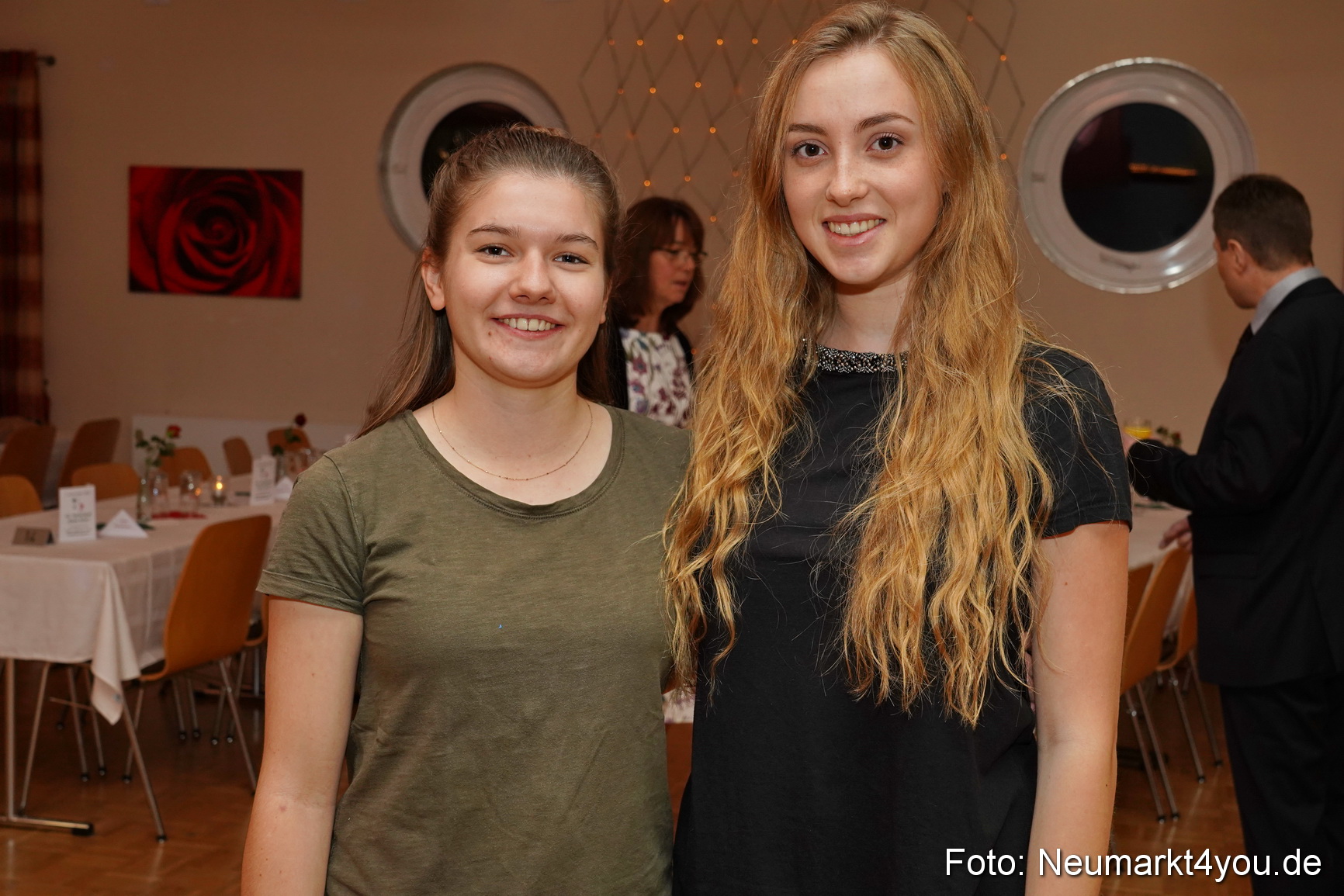 42 Herbstball Blau Silber 2019 0008