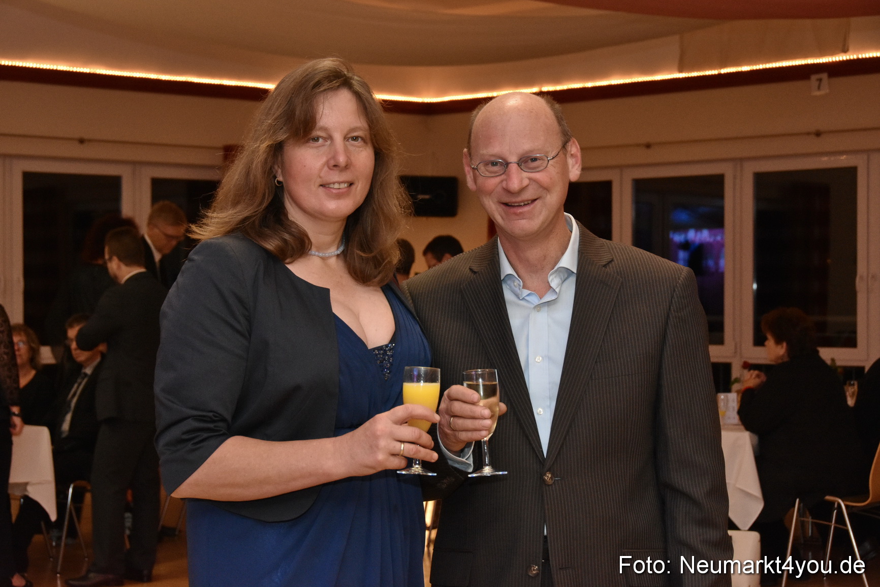 42 Herbstball Blau Silber 2019 0025