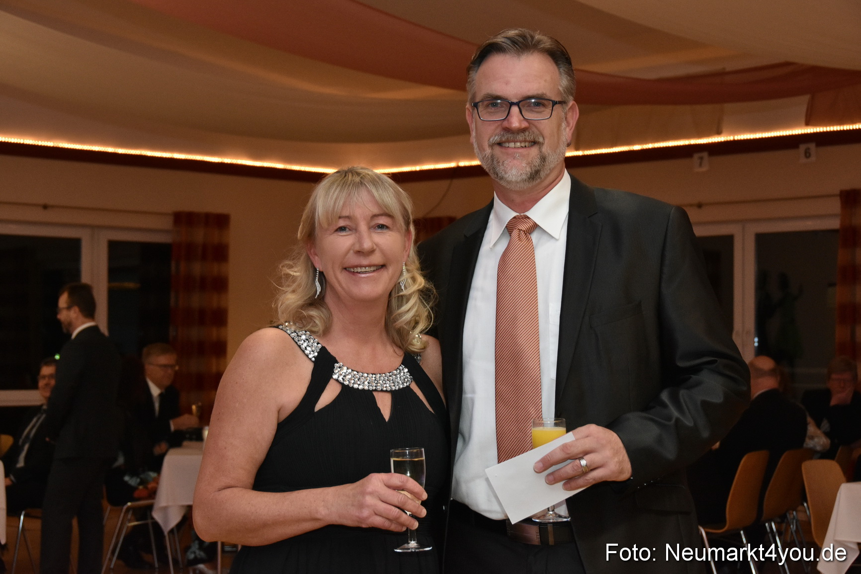 42 Herbstball Blau Silber 2019 0027