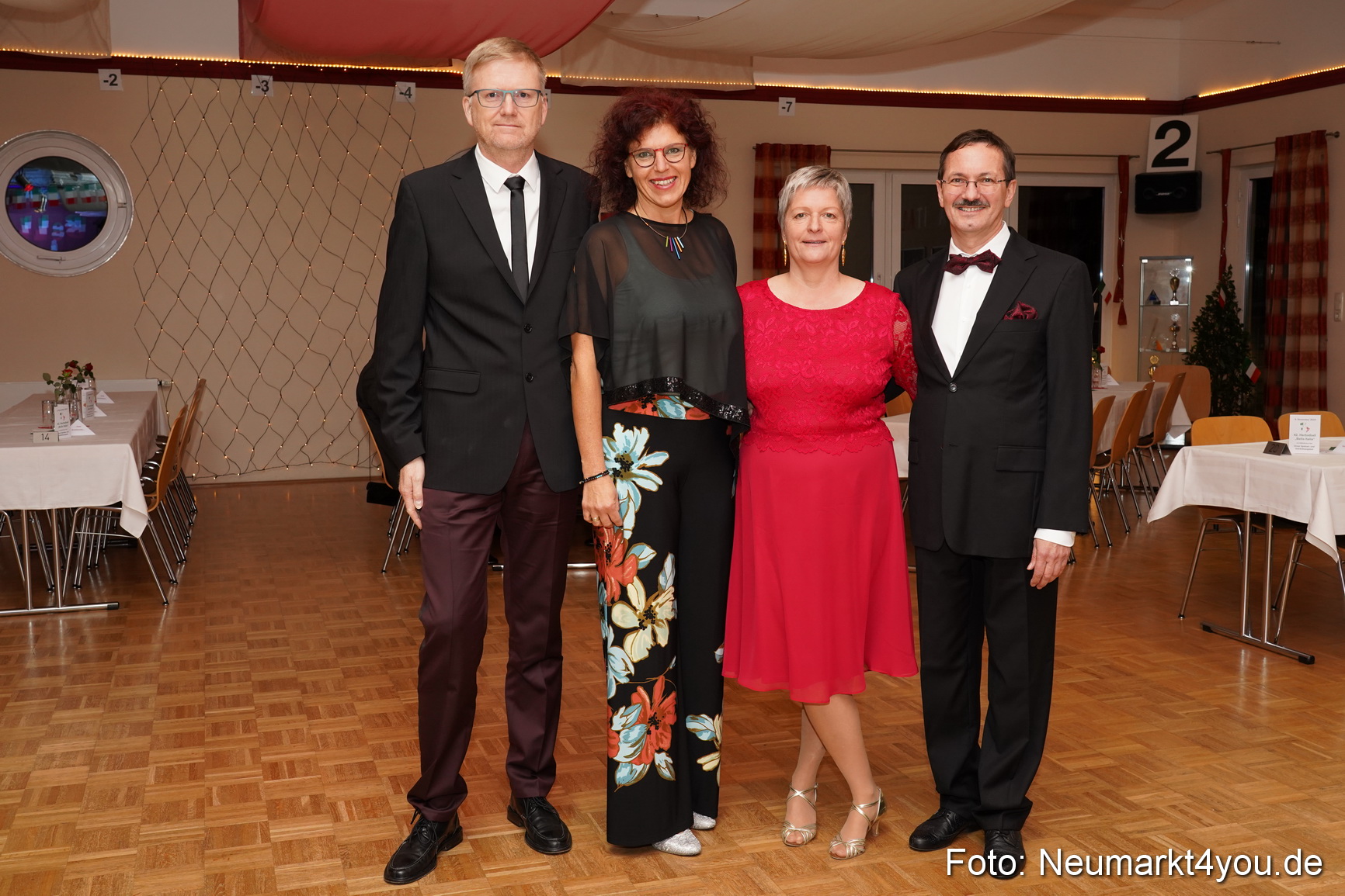 42 Herbstball Blau Silber 2019 0028