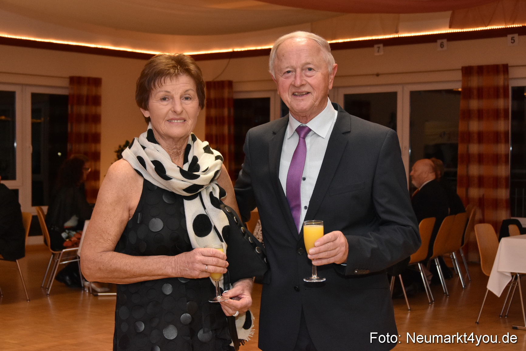 42 Herbstball Blau Silber 2019 0032