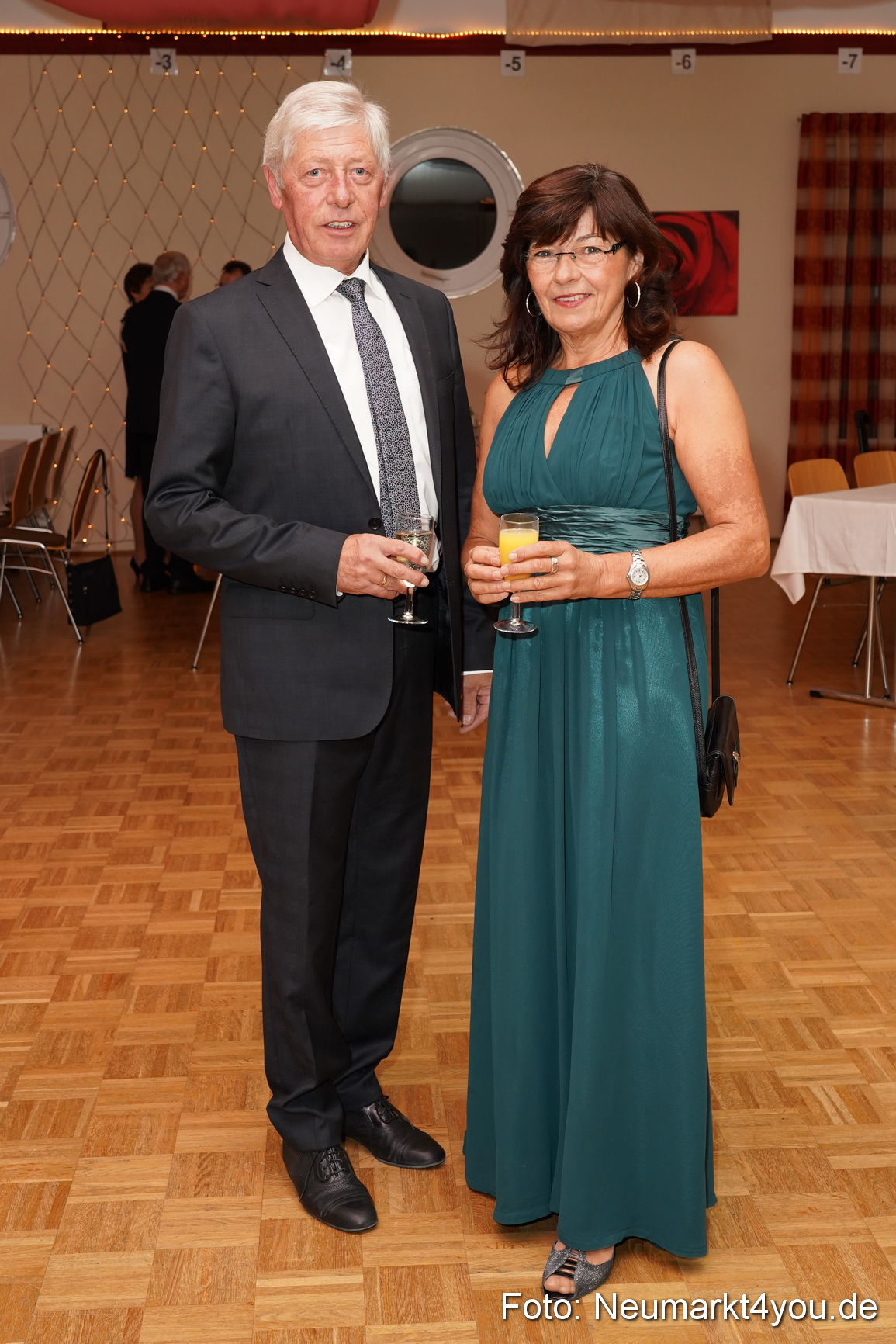 42 Herbstball Blau Silber 2019 0045