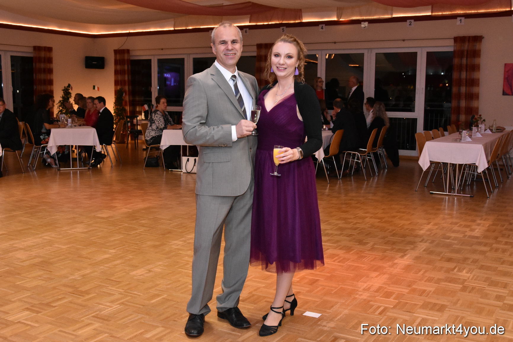 42 Herbstball Blau Silber 2019 0048