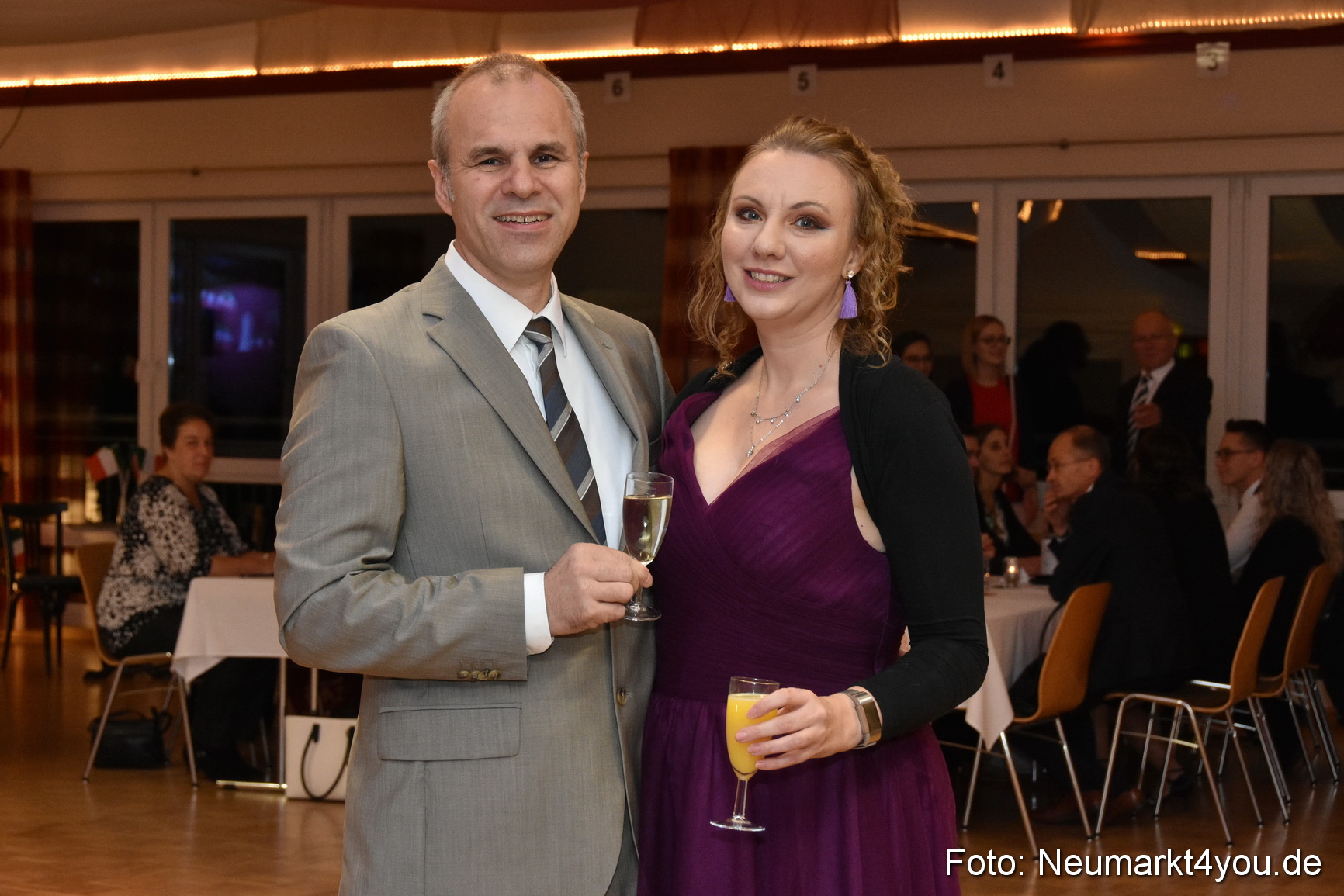 42 Herbstball Blau Silber 2019 0049