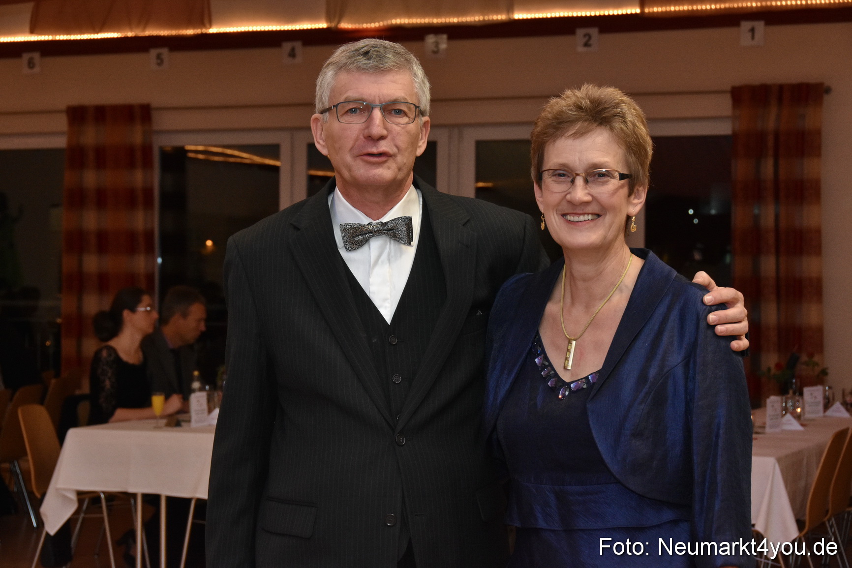 42 Herbstball Blau Silber 2019 0053