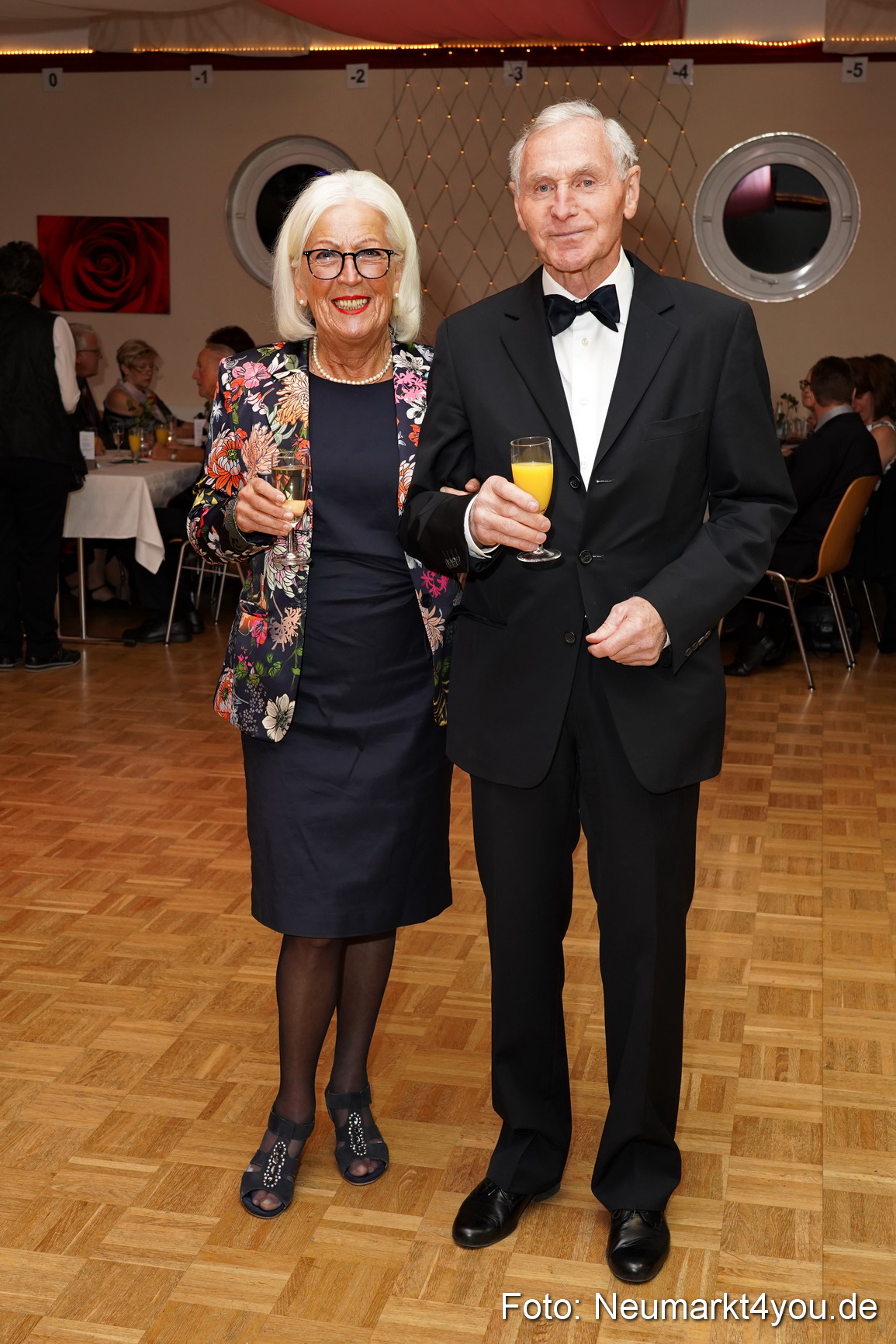 42 Herbstball Blau Silber 2019 0067