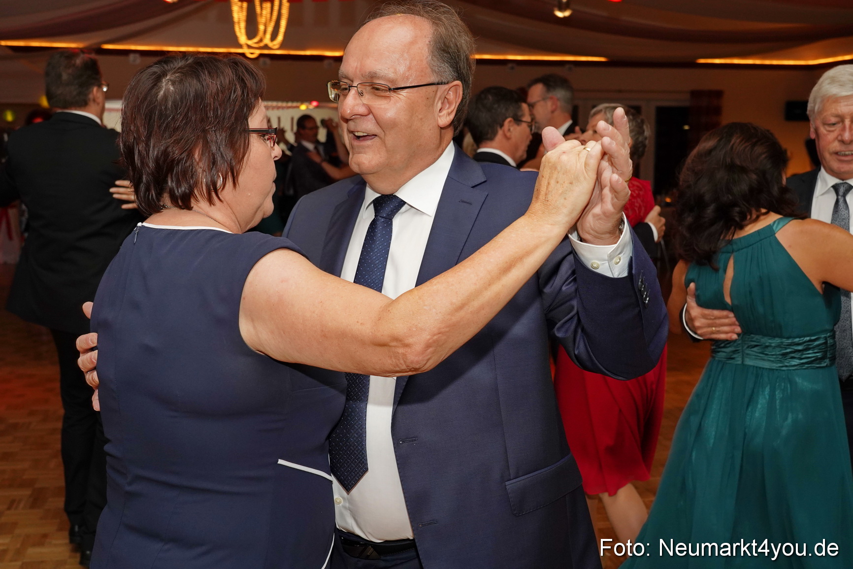 42 Herbstball Blau Silber 2019 0074