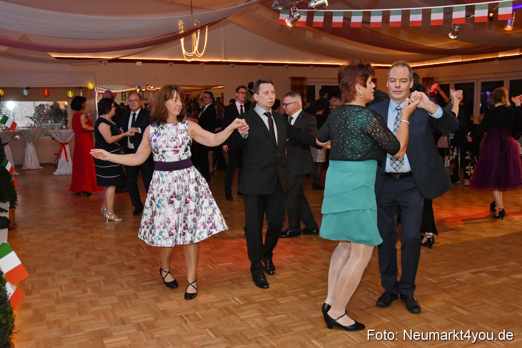 42 Herbstball Blau Silber 2019 0077