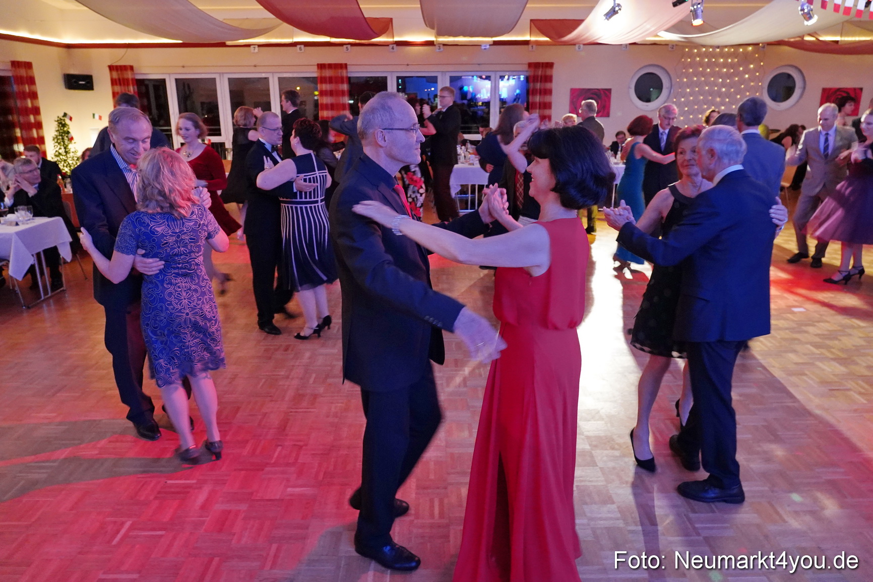 42 Herbstball Blau Silber 2019 0086