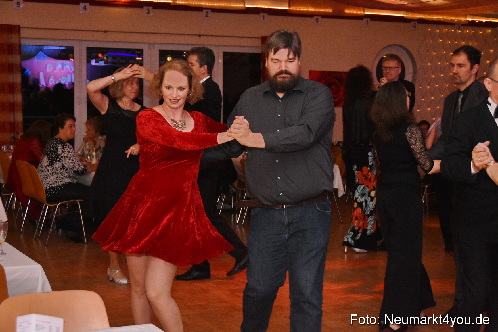 42 Herbstball Blau Silber 2019 0088