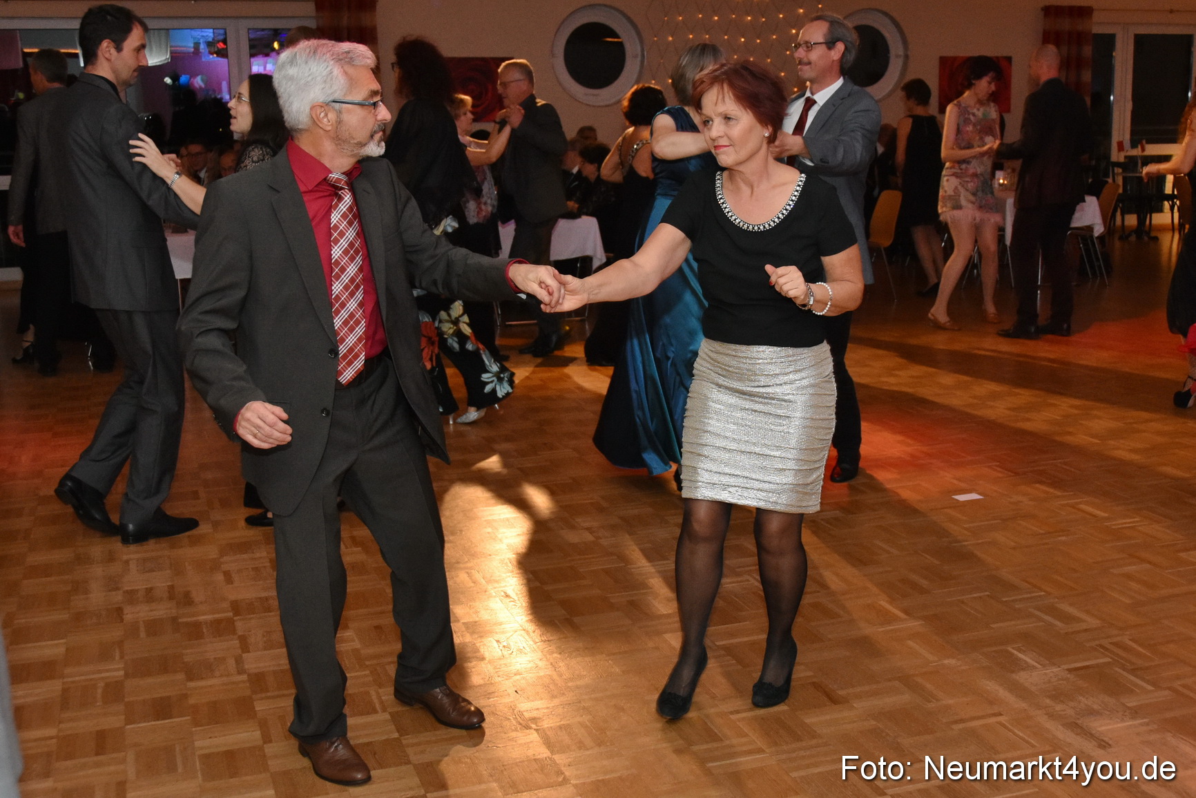 42 Herbstball Blau Silber 2019 0090