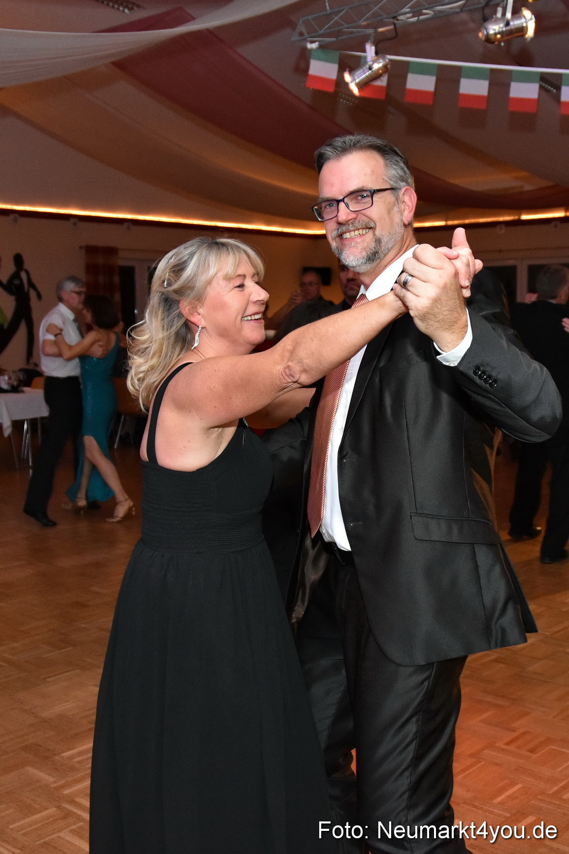 42 Herbstball Blau Silber 2019 0098