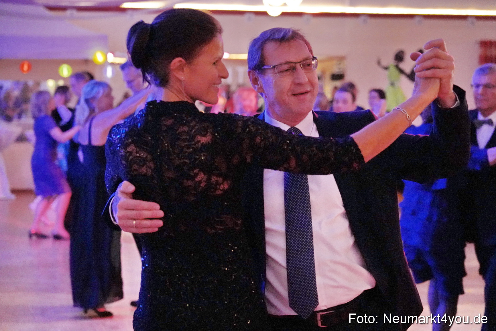 42 Herbstball Blau Silber 2019 0105