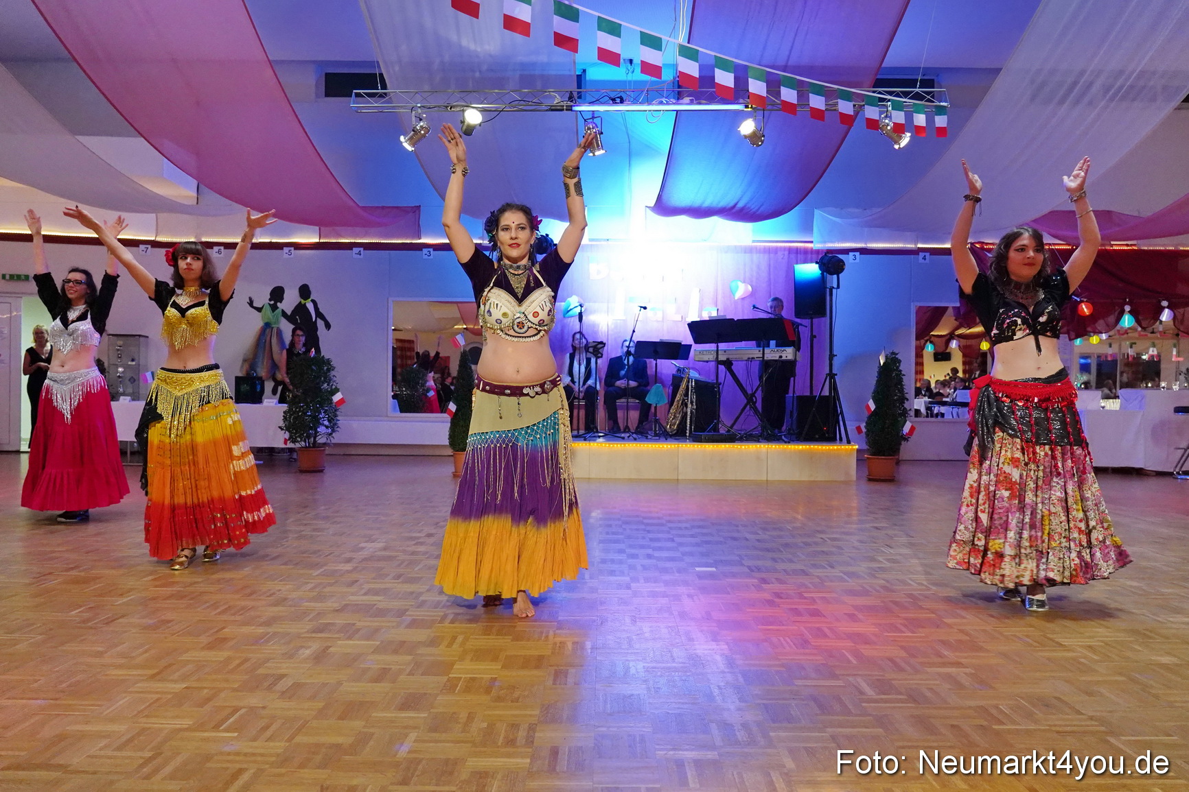 42 Herbstball Blau Silber 2019 0132