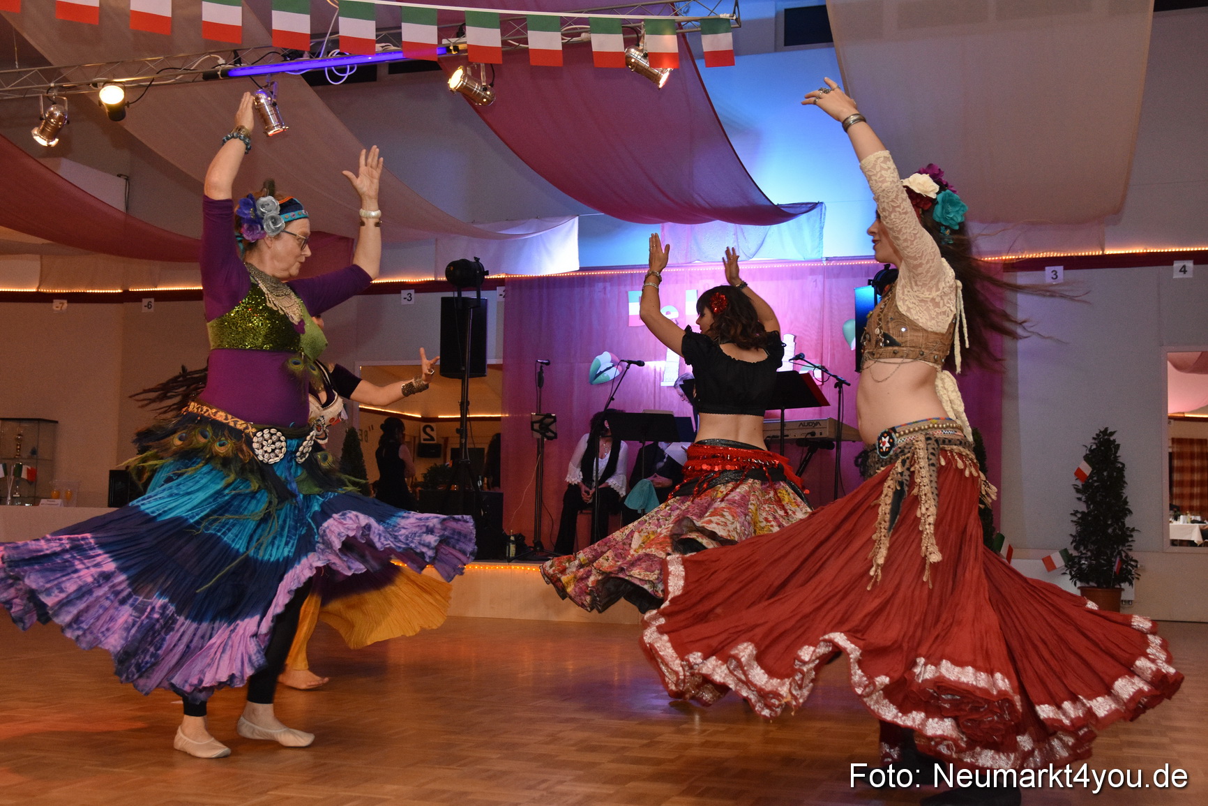 42 Herbstball Blau Silber 2019 0144