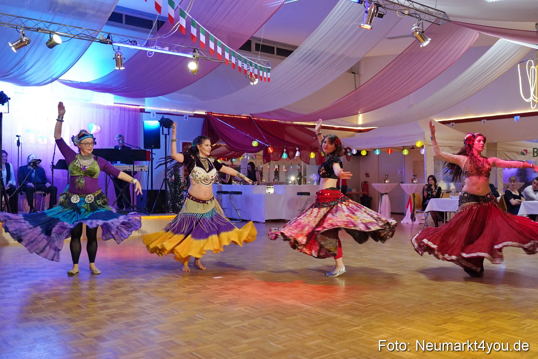 42 Herbstball Blau Silber 2019 0149