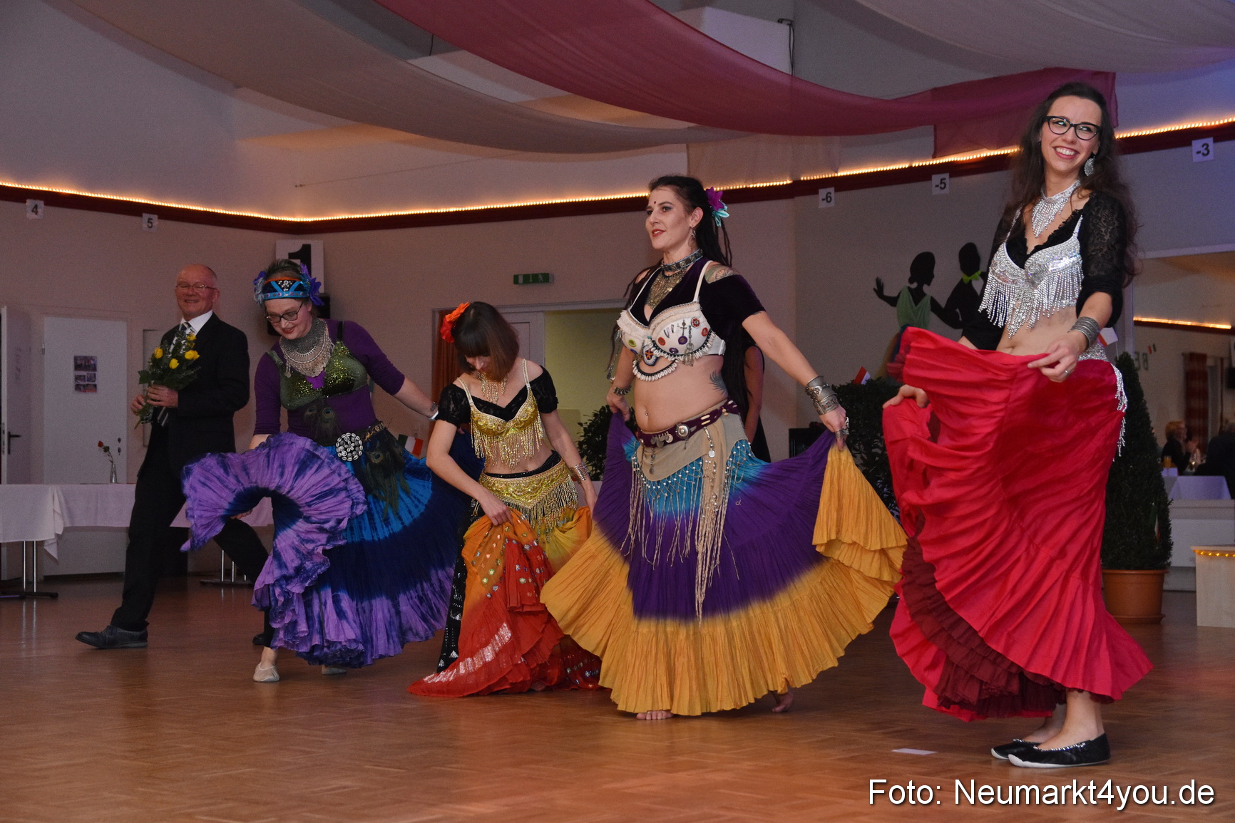 42 Herbstball Blau Silber 2019 0156