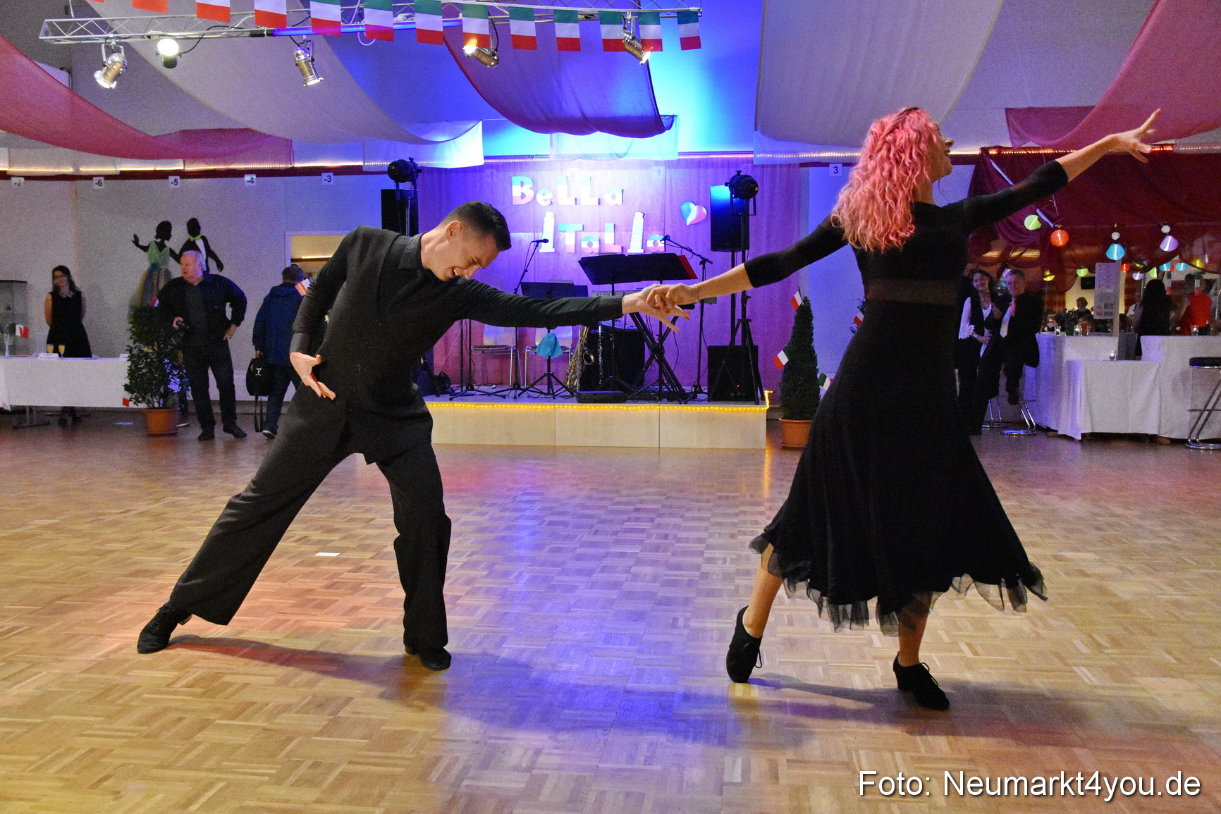 42 Herbstball Blau Silber 2019 0167