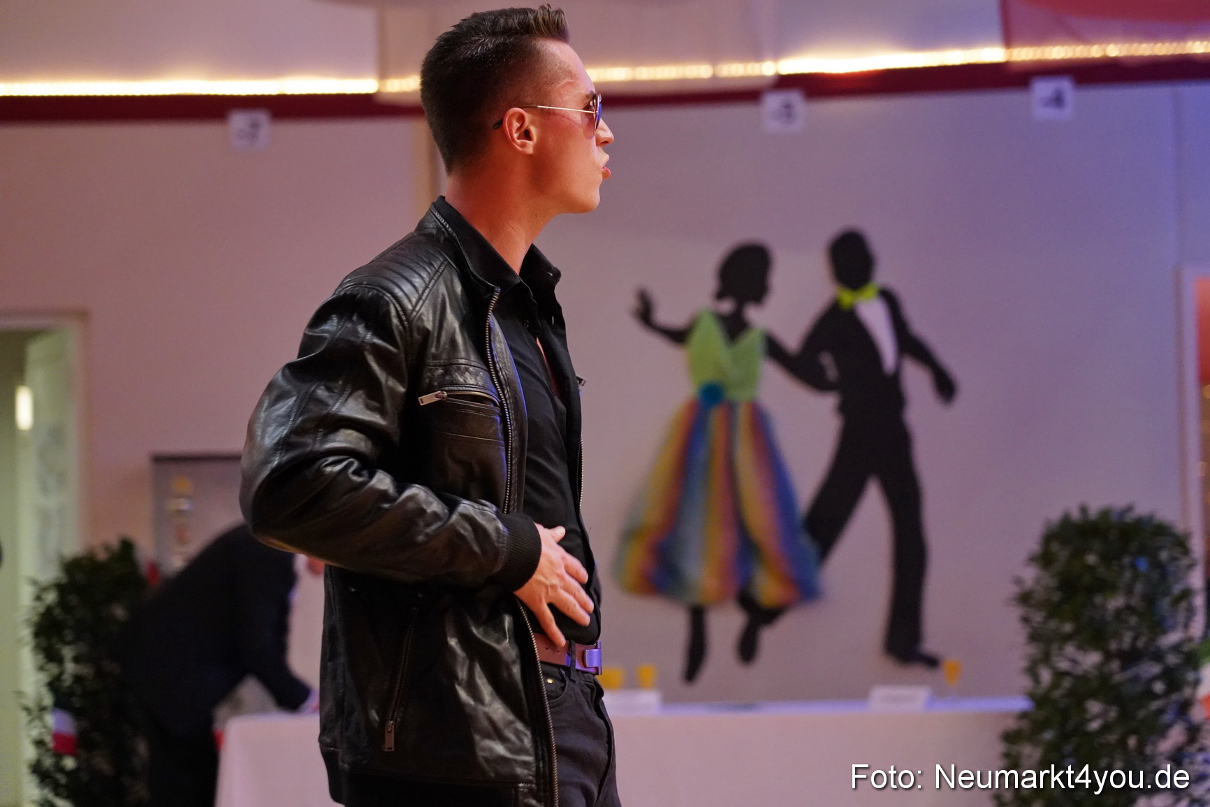 42 Herbstball Blau Silber 2019 0181