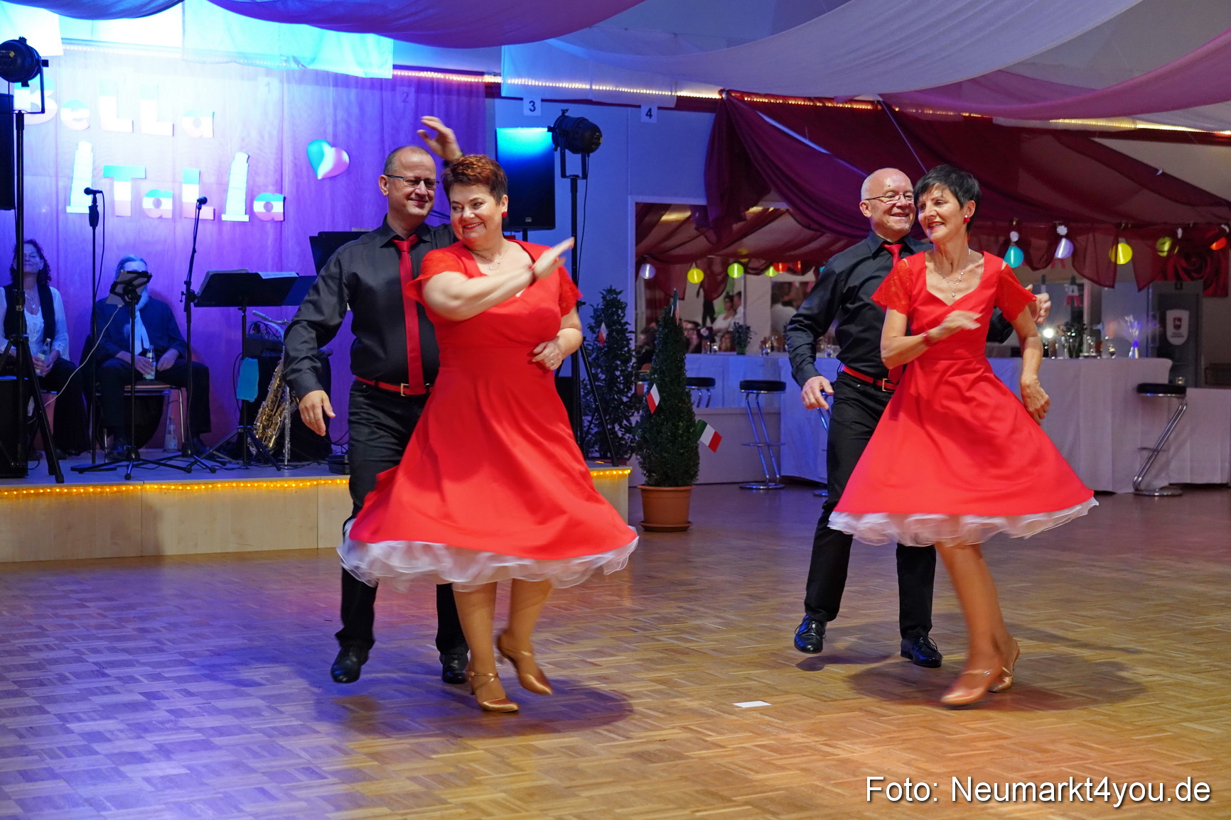 42 Herbstball Blau Silber 2019 0200