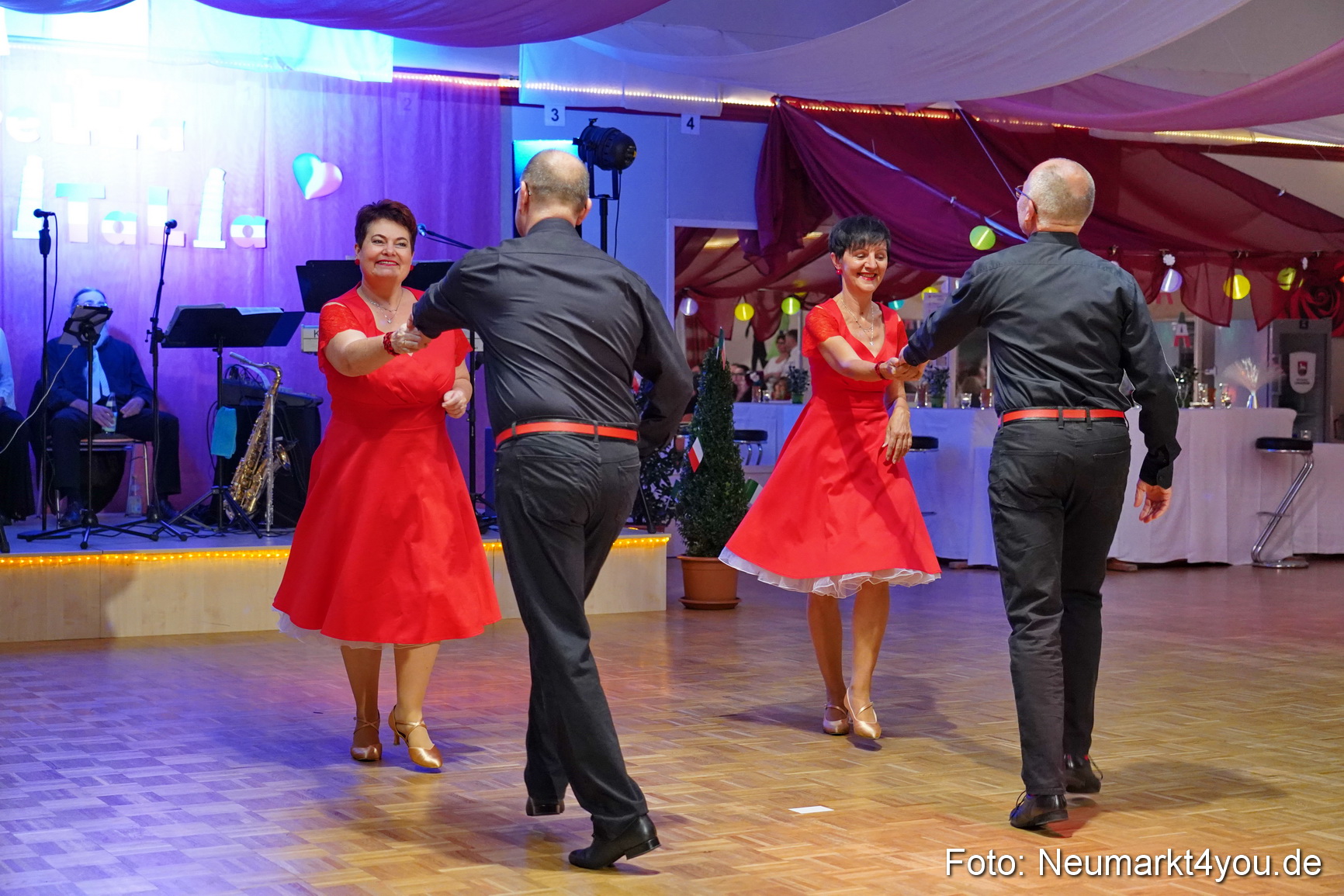 42 Herbstball Blau Silber 2019 0201