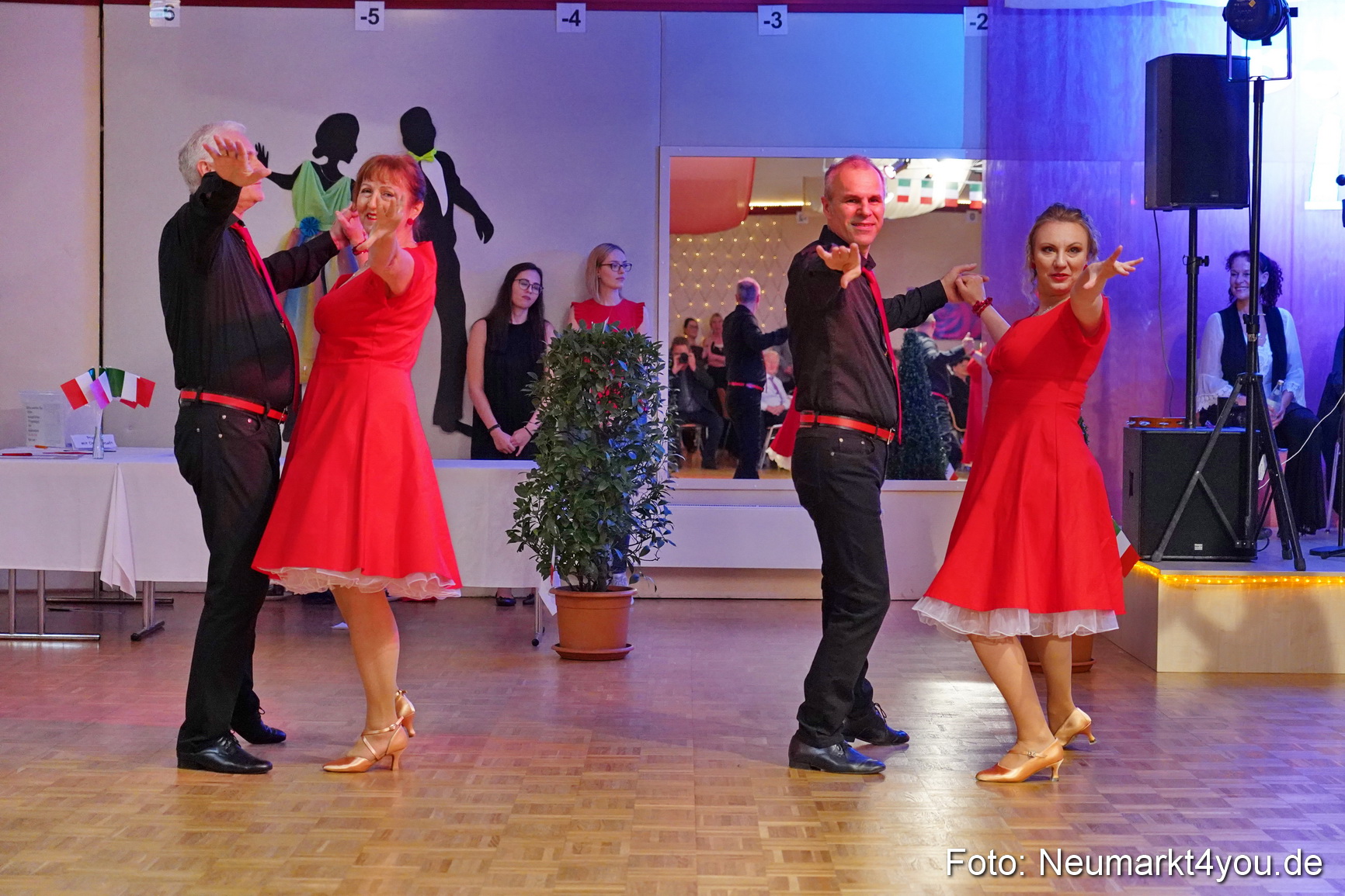 42 Herbstball Blau Silber 2019 0202