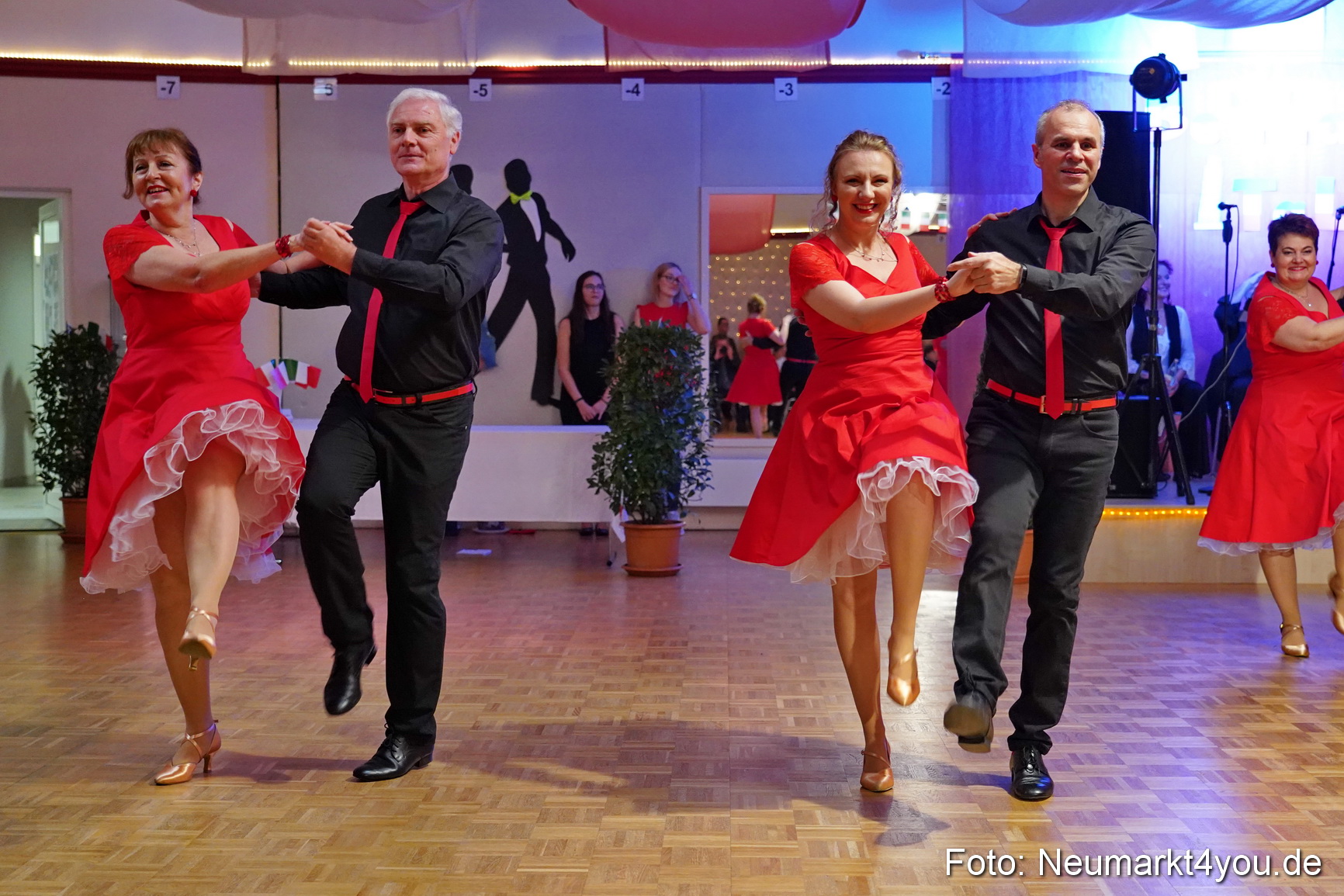 42 Herbstball Blau Silber 2019 0203