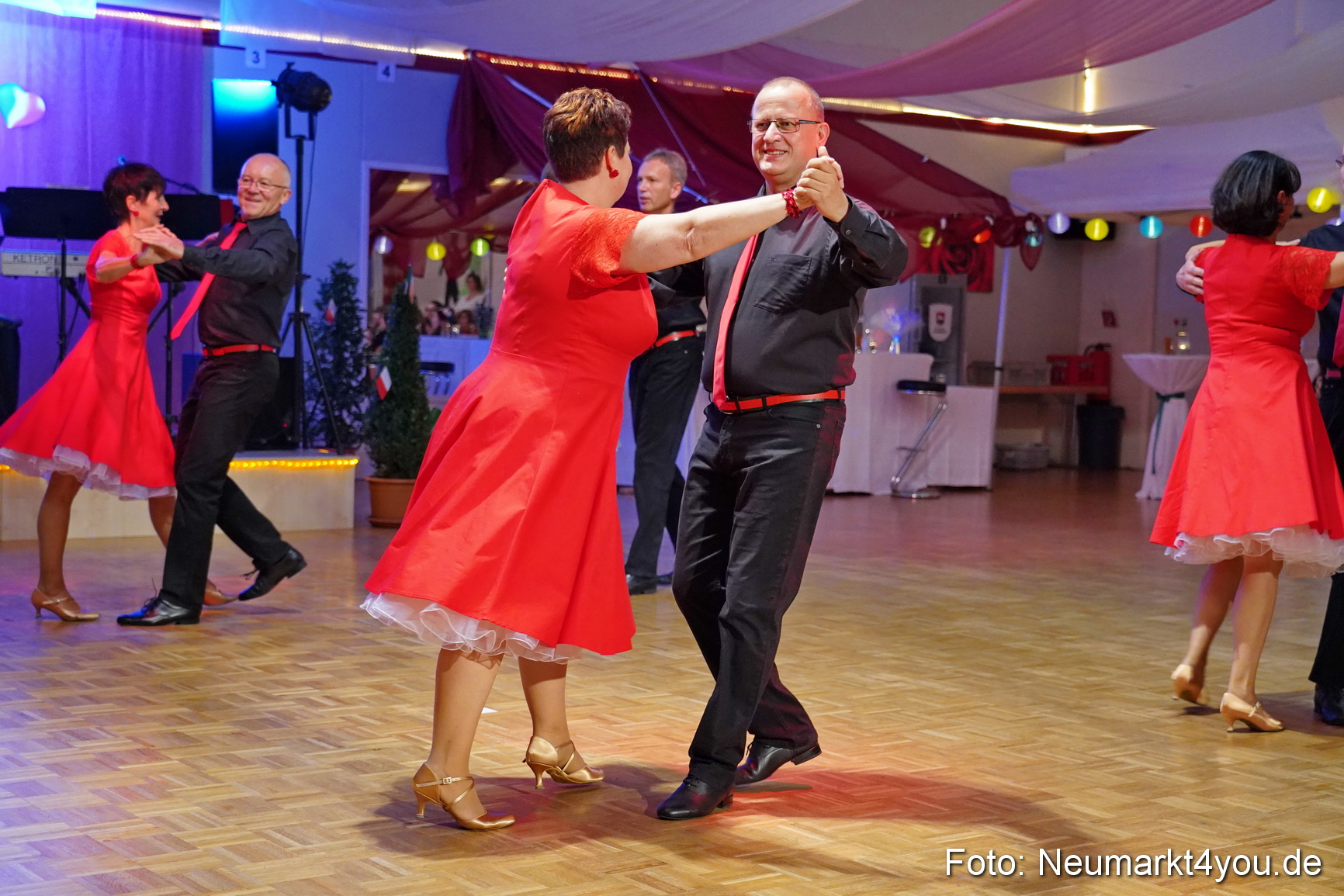 42 Herbstball Blau Silber 2019 0205