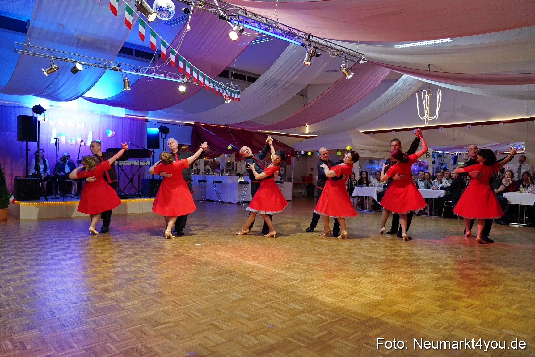 42 Herbstball Blau Silber 2019 0209