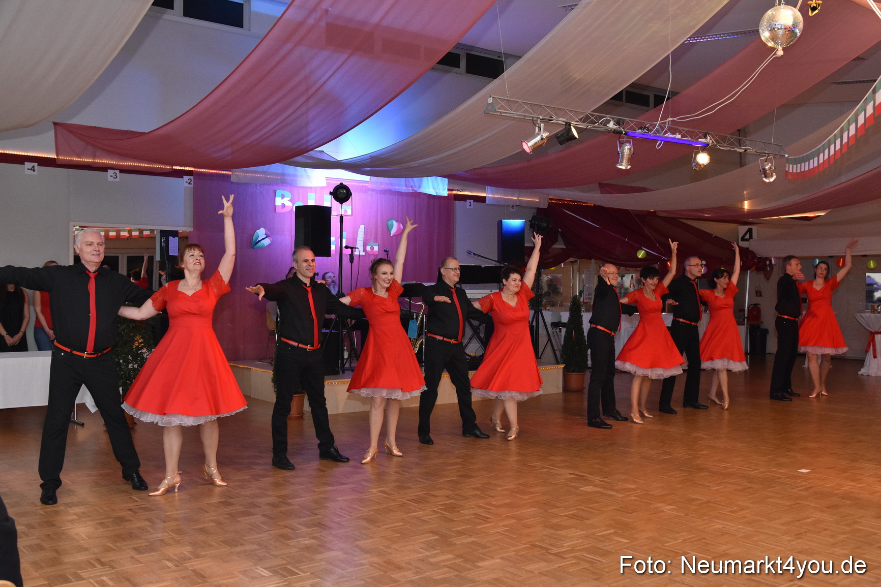 42 Herbstball Blau Silber 2019 0210