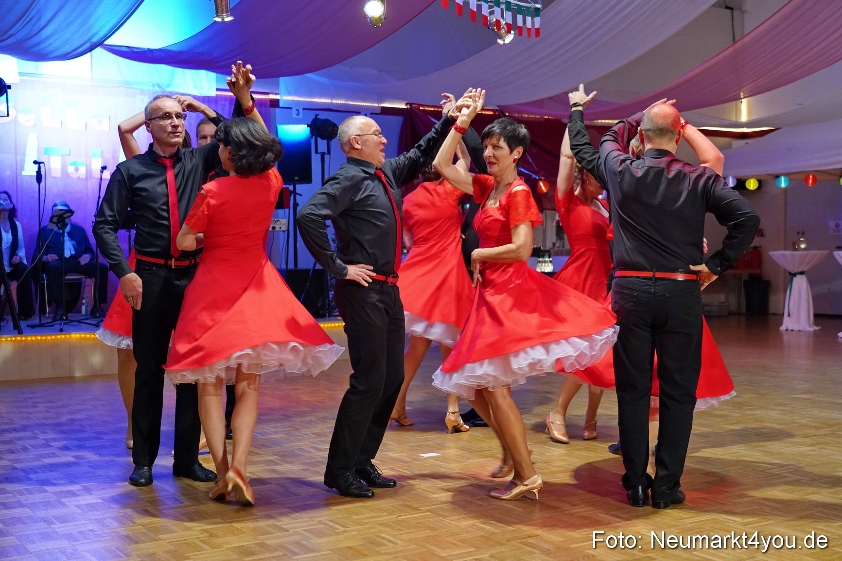 42 Herbstball Blau Silber 2019 0217