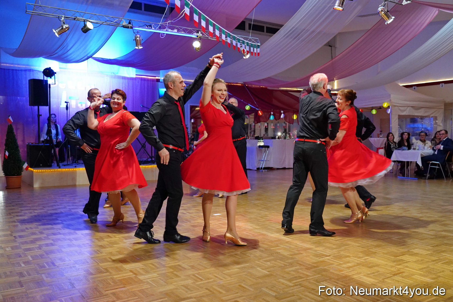 42 Herbstball Blau Silber 2019 0218