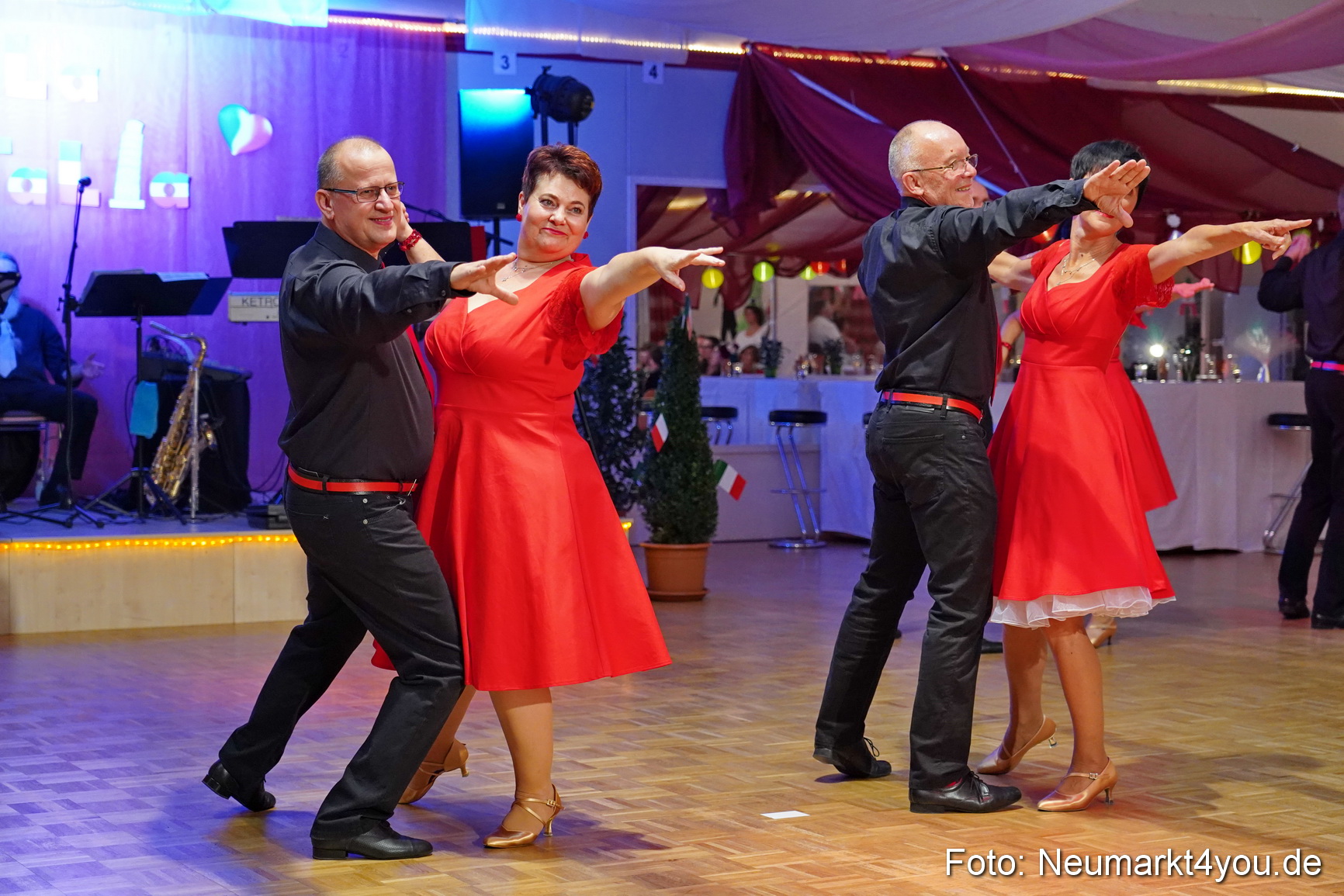 42 Herbstball Blau Silber 2019 0224