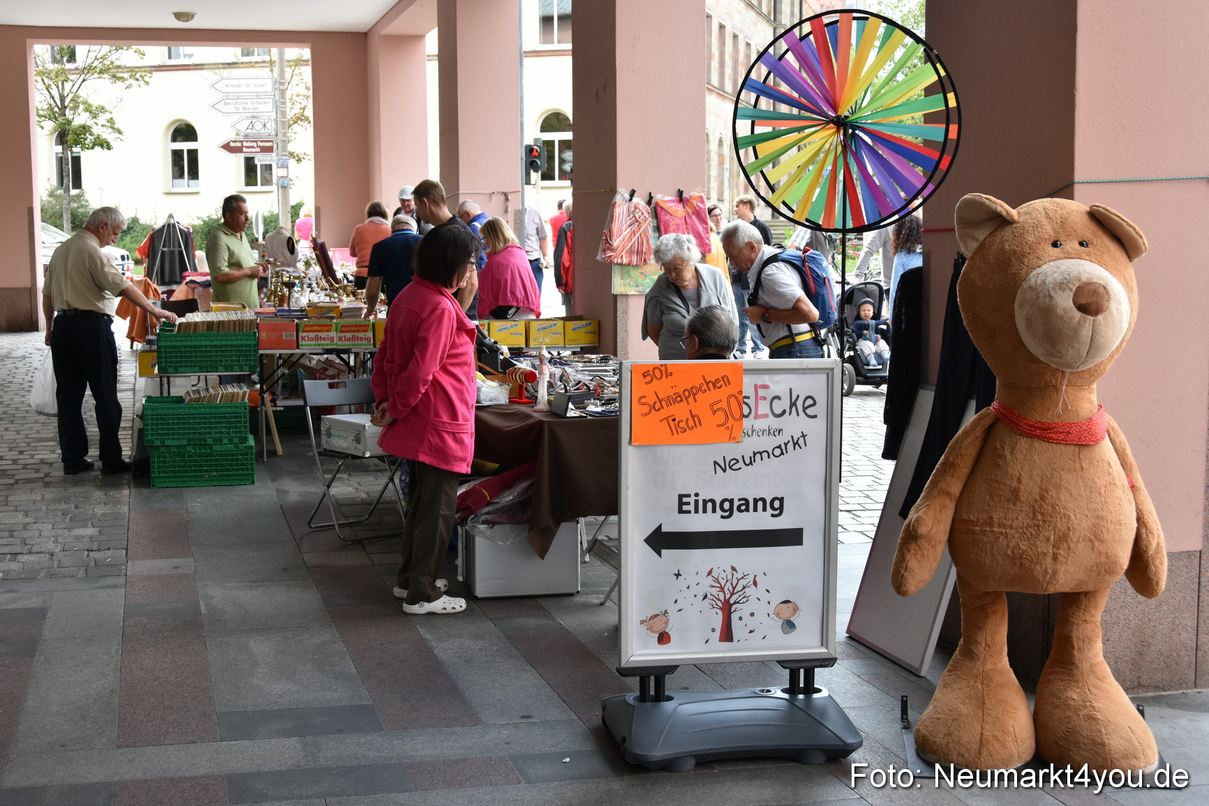 Altstadtflohmarkt Neumarkt 2019 0001
